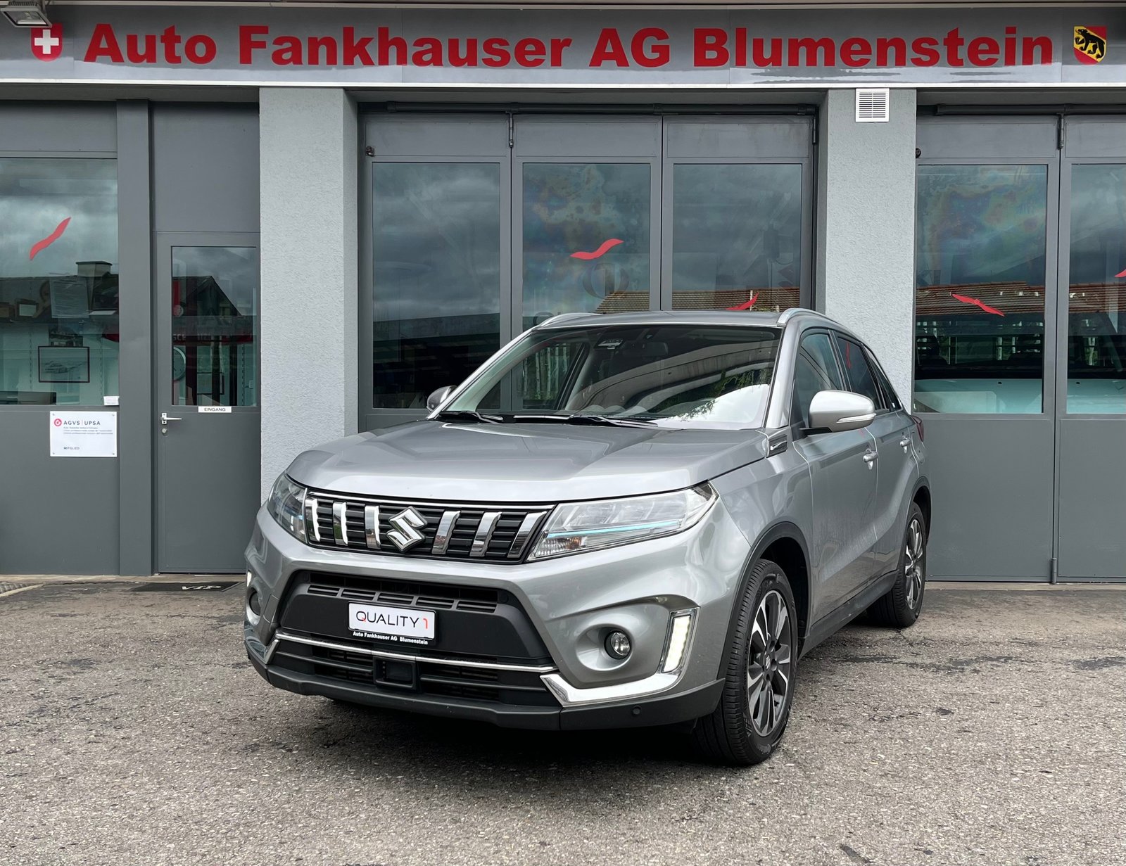 SUZUKI Vitara 1.4 Boosterjet Compact Top Hybrid, Voll-Hybrid Benzin/Elektro, Occasion / Gebraucht, Handschaltung - 2
