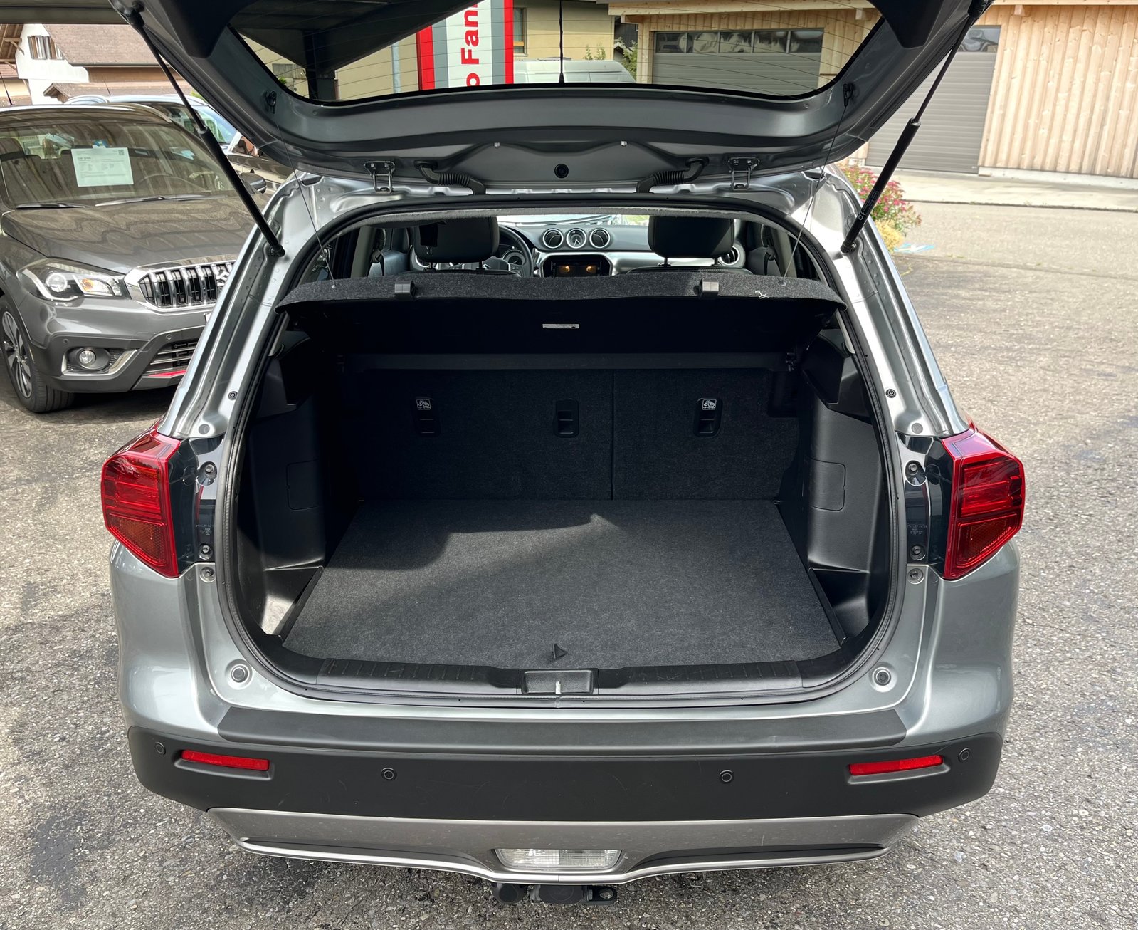SUZUKI Vitara 1.4 Boosterjet Compact Top Hybrid, Voll-Hybrid Benzin/Elektro, Occasion / Gebraucht, Handschaltung - 6