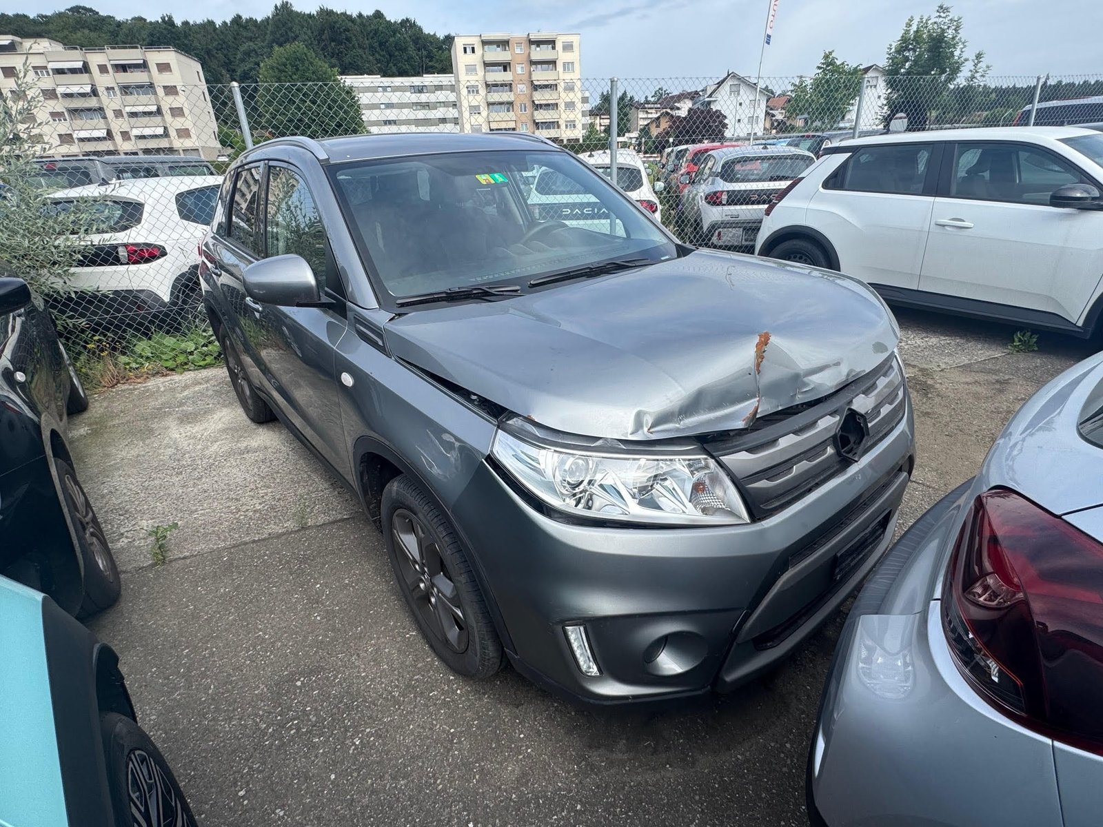 SUZUKI Vitara 1.6 Compact+, Petrol, Second hand / Used, Manual - 2