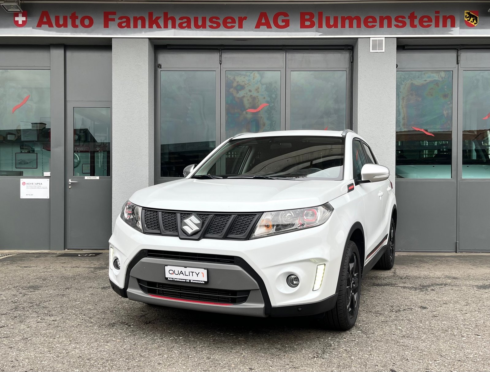 SUZUKI Vitara 1.4 Boosterjet Sergio Cellano Top, Benzin, Occasion / Gebraucht, Handschaltung - 2