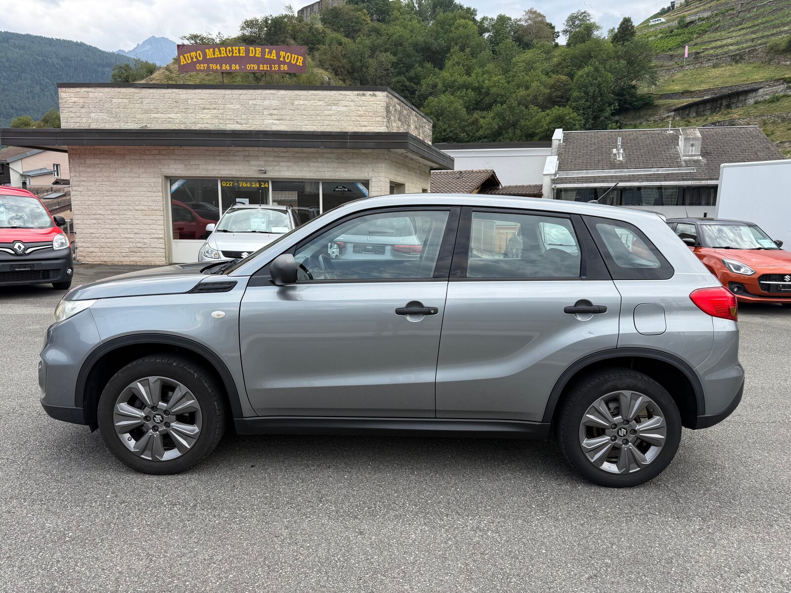 SUZUKI Vitara 1.6 Unico, Essence, Occasion / Utilisé, Manuelle - 2
