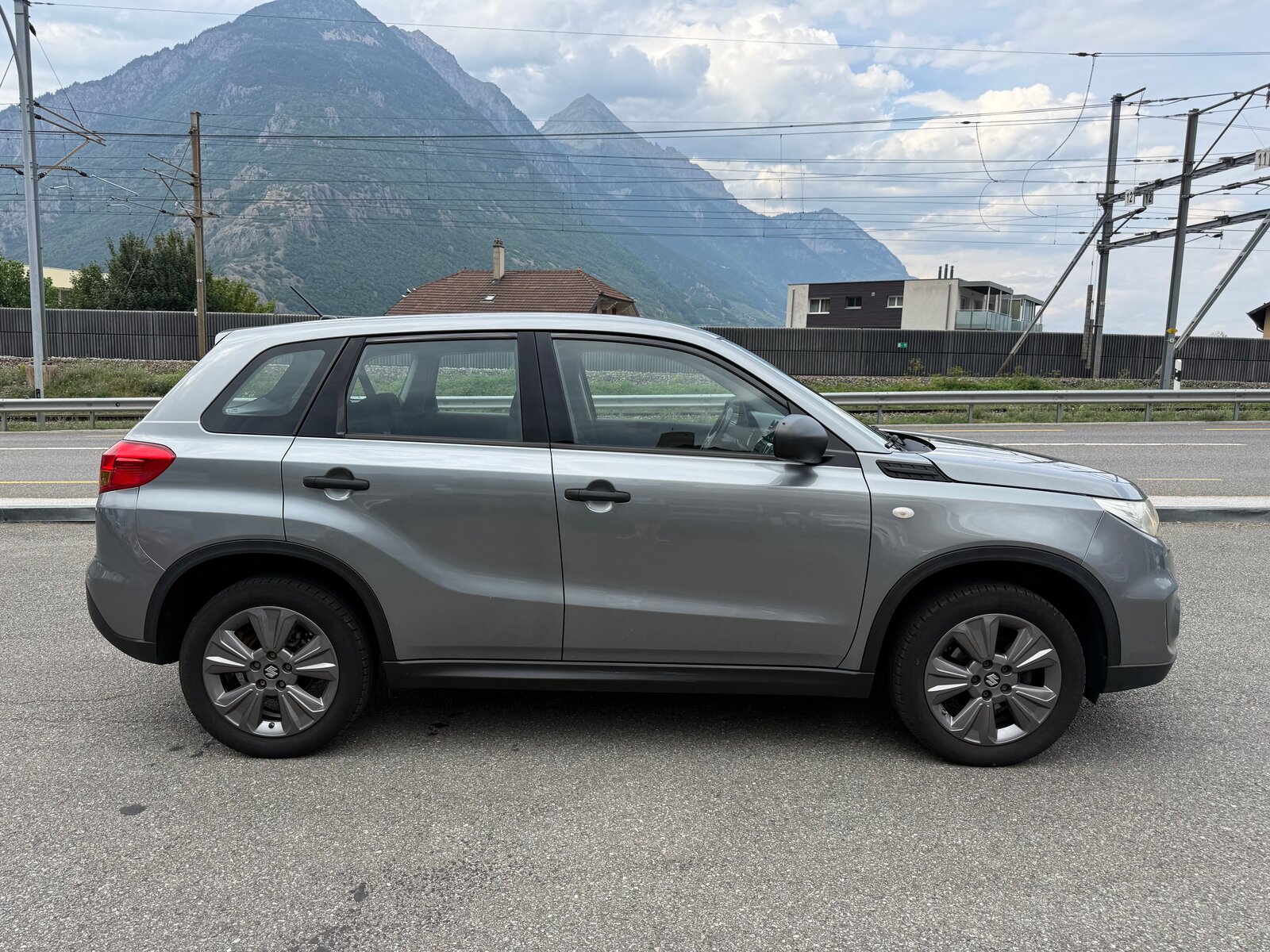 SUZUKI Vitara 1.6 Unico, Essence, Occasion / Utilisé, Manuelle - 6