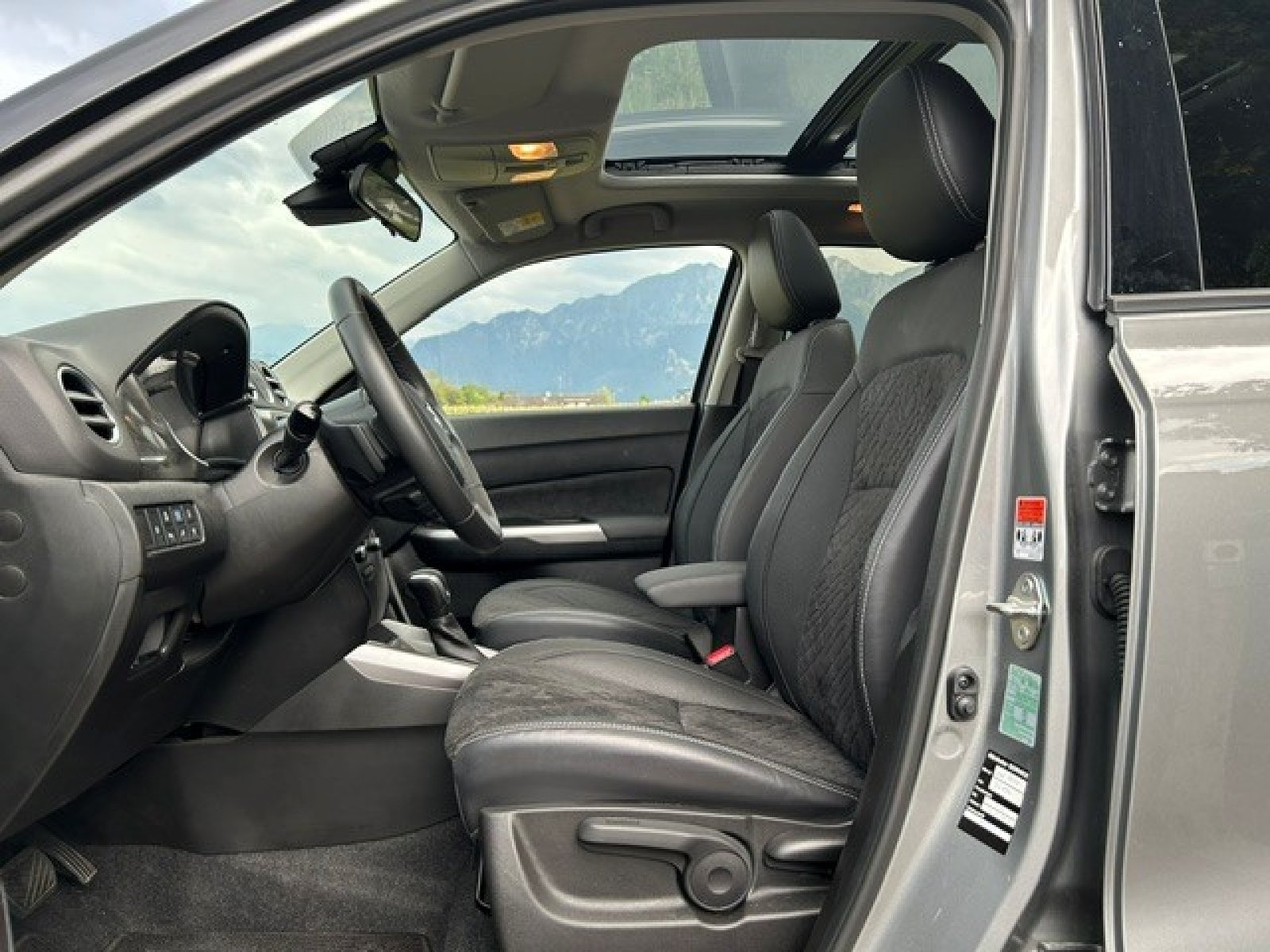 SUZUKI Vitara 1.5 Top Hybrid Edition 35 4x4, Hybride Intégral Essence/Électricité, Occasion / Utilisé, Automatique - 7