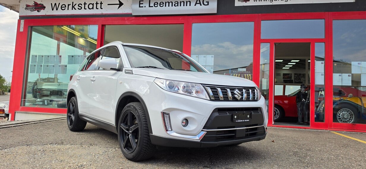 SUZUKI Vitara 1.4 Boosterjet Compact + Automatic