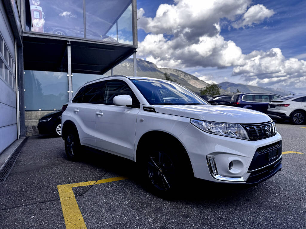 SUZUKI Vitara 1.4 T Compact+ 4x4, Petrol, Second hand / Used, Automatic - 5