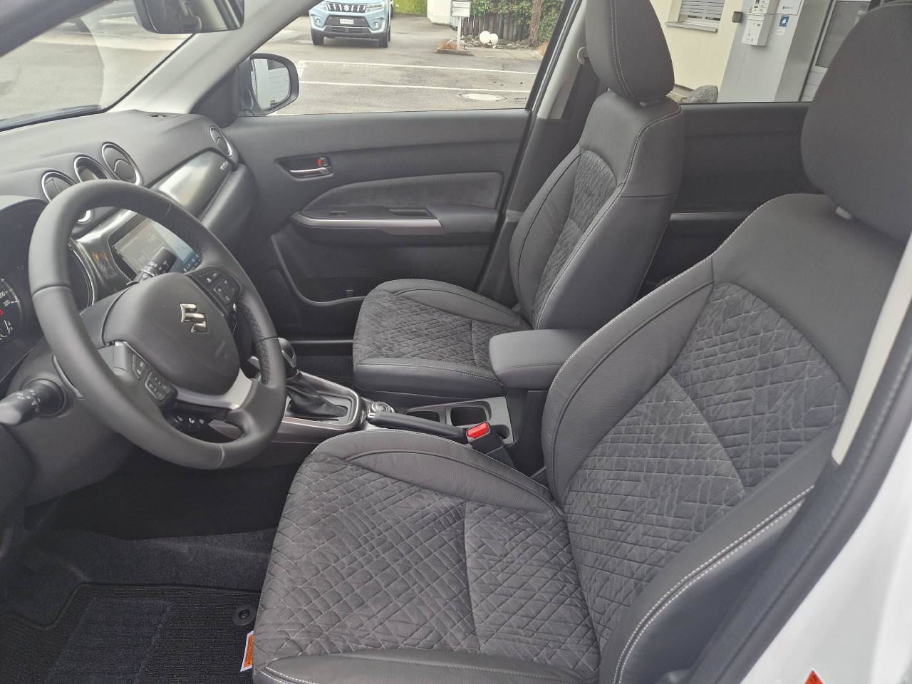 SUZUKI Vitara 1.5 Compact Top Hybrid 4x4, Hybride Intégral Essence/Électricité, Voiture de démonstration, Automatique - 6