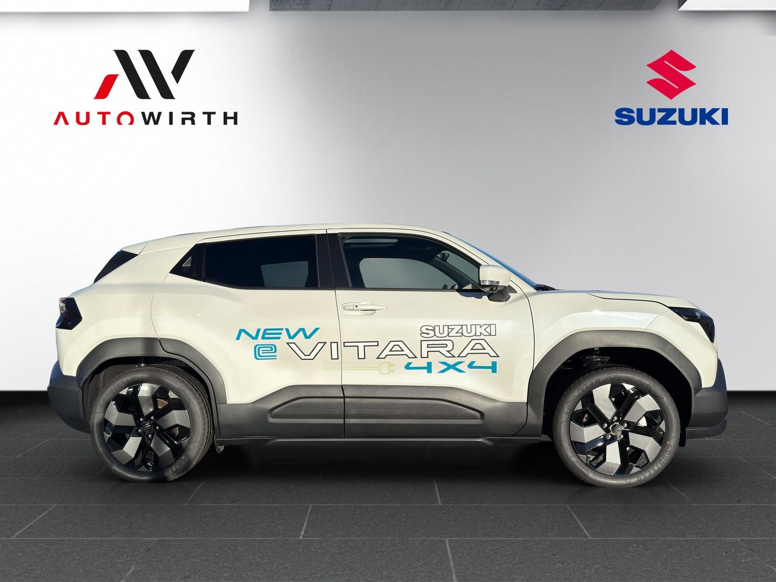SUZUKI e Vitara Compact Top 4x4, Elettrica, Auto dimostrativa, Automatico - 4