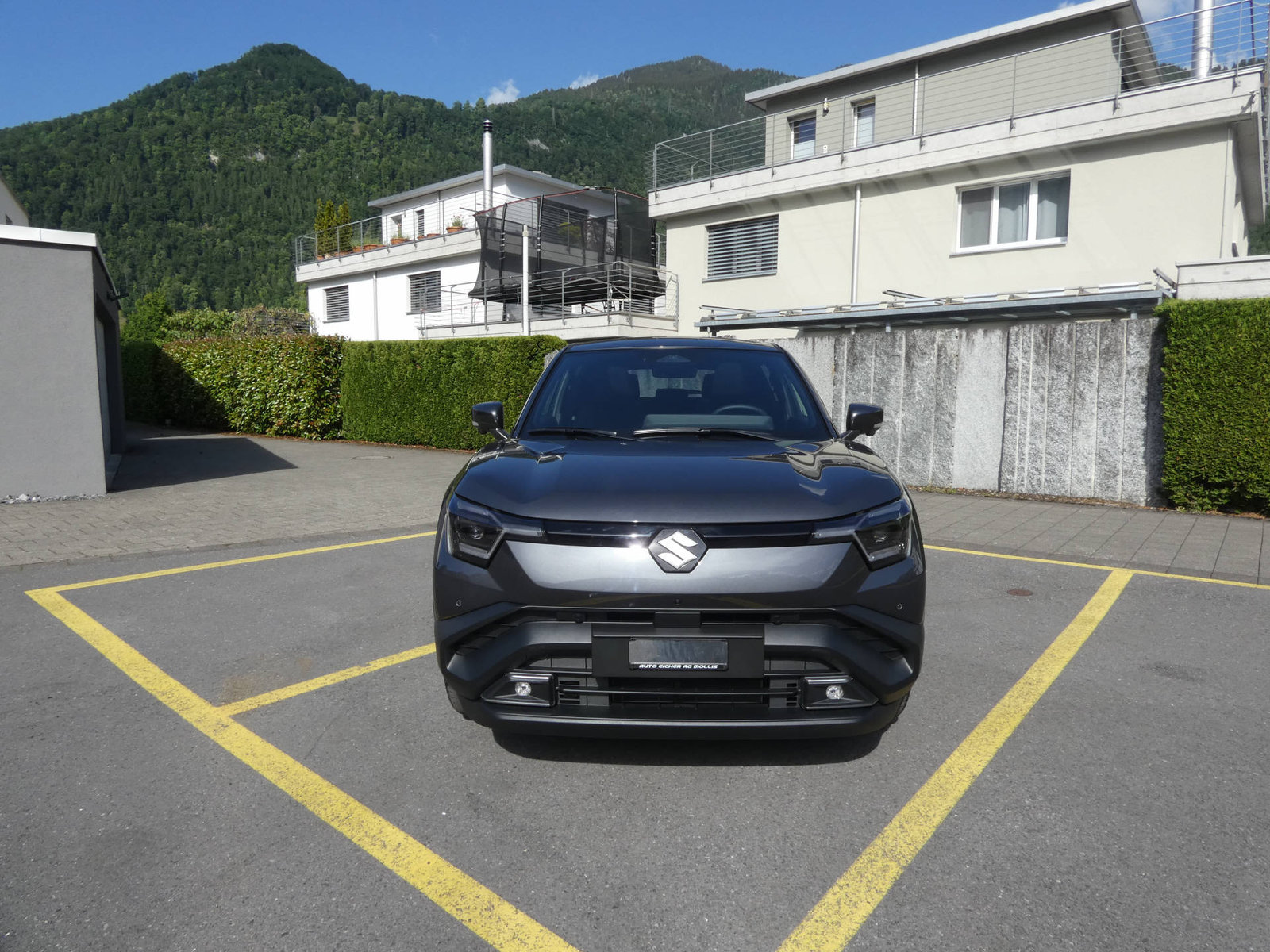 SUZUKI e Vitara Sakura Top 4x4, Elektro, Vorführwagen, Automatik - 2