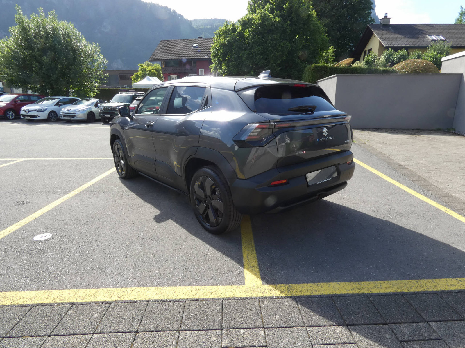 SUZUKI e Vitara Sakura Top 4x4, Elektro, Vorführwagen, Automatik - 6