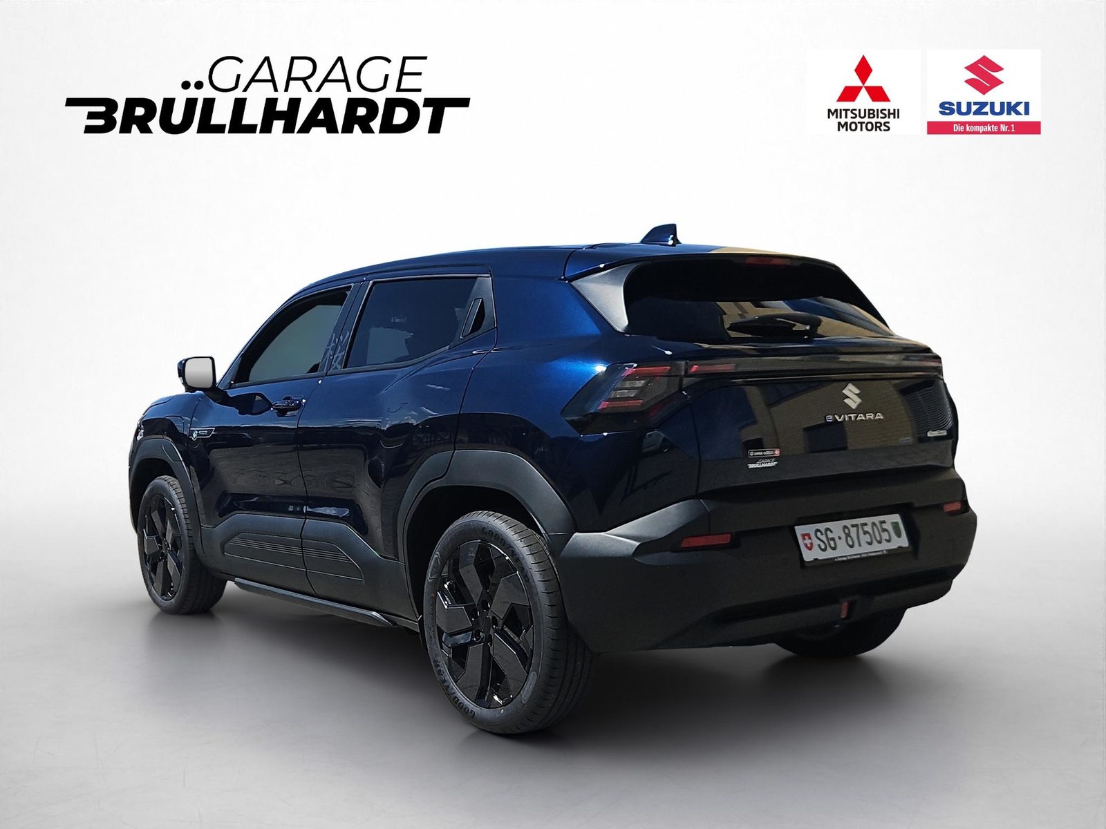 SUZUKI e Vitara Sakura Top 4x4, Elektro, Vorführwagen, Automatik - 4