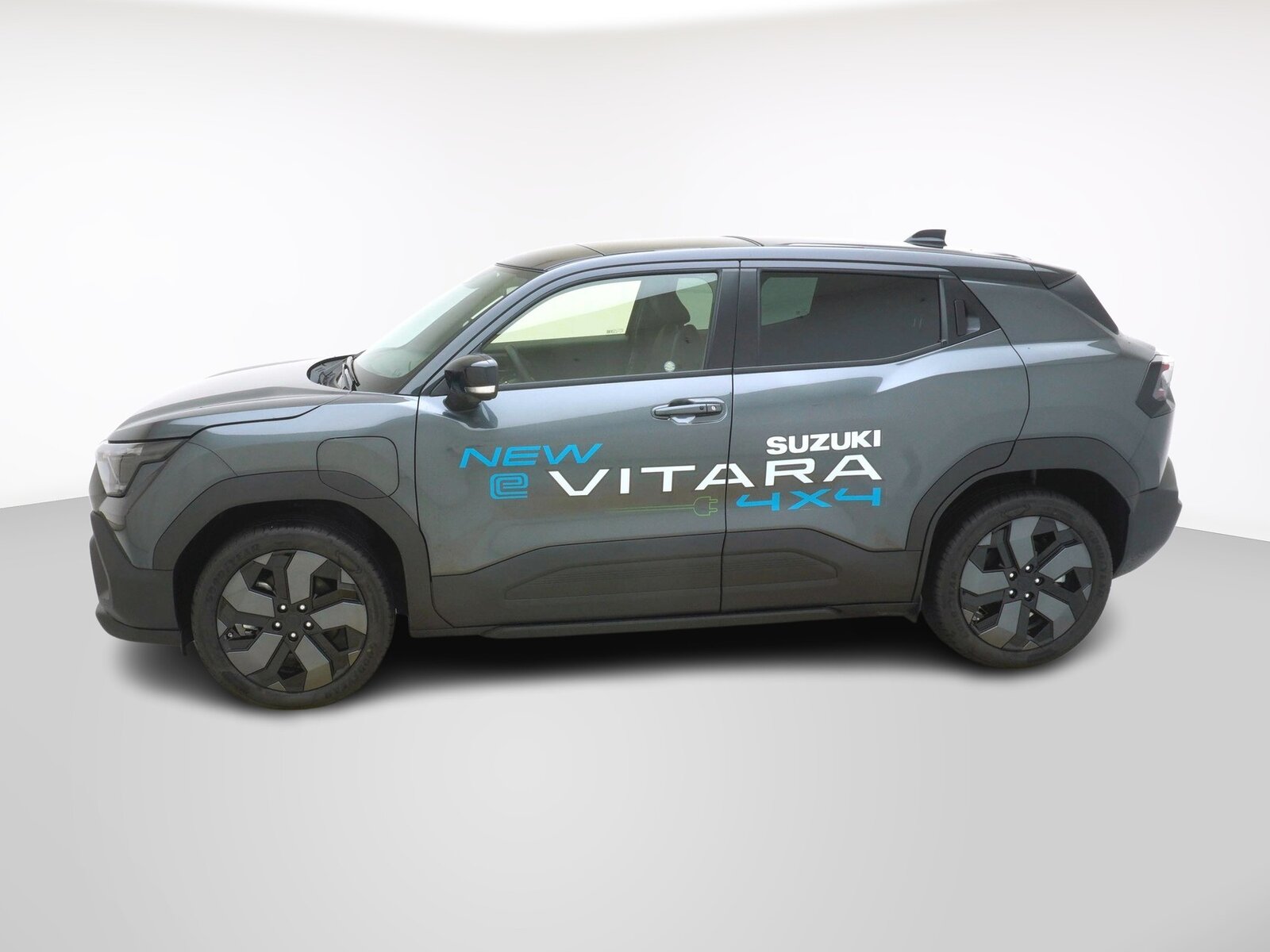SUZUKI e Vitara Compact Top 4x4, Electric, Ex-demonstrator, Automatic - 2