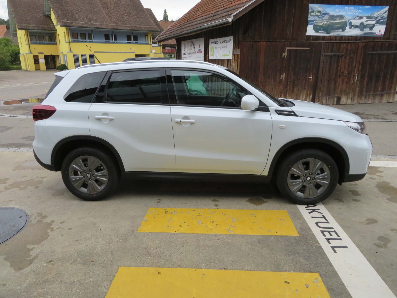 SUZUKI Vitara 1.4 T Compact+ Hybrid 4x4, Hybride Léger Essence/Électricité, Voiture de démonstration, Automatique - 5