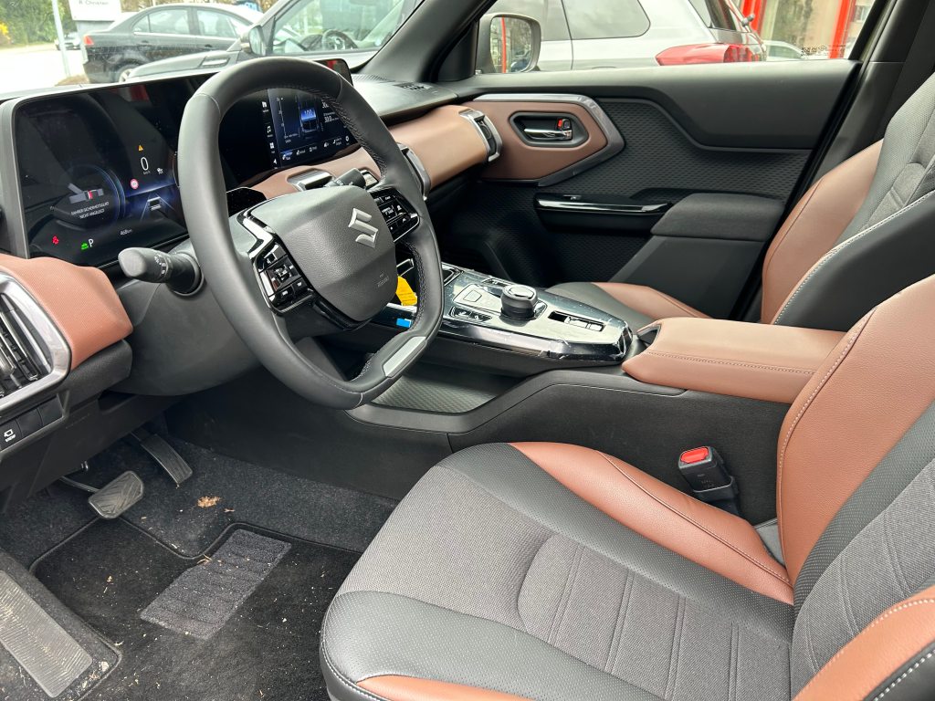 SUZUKI VITARA Compact Top 4x4, Électrique, Voiture de démonstration, Automatique - 6