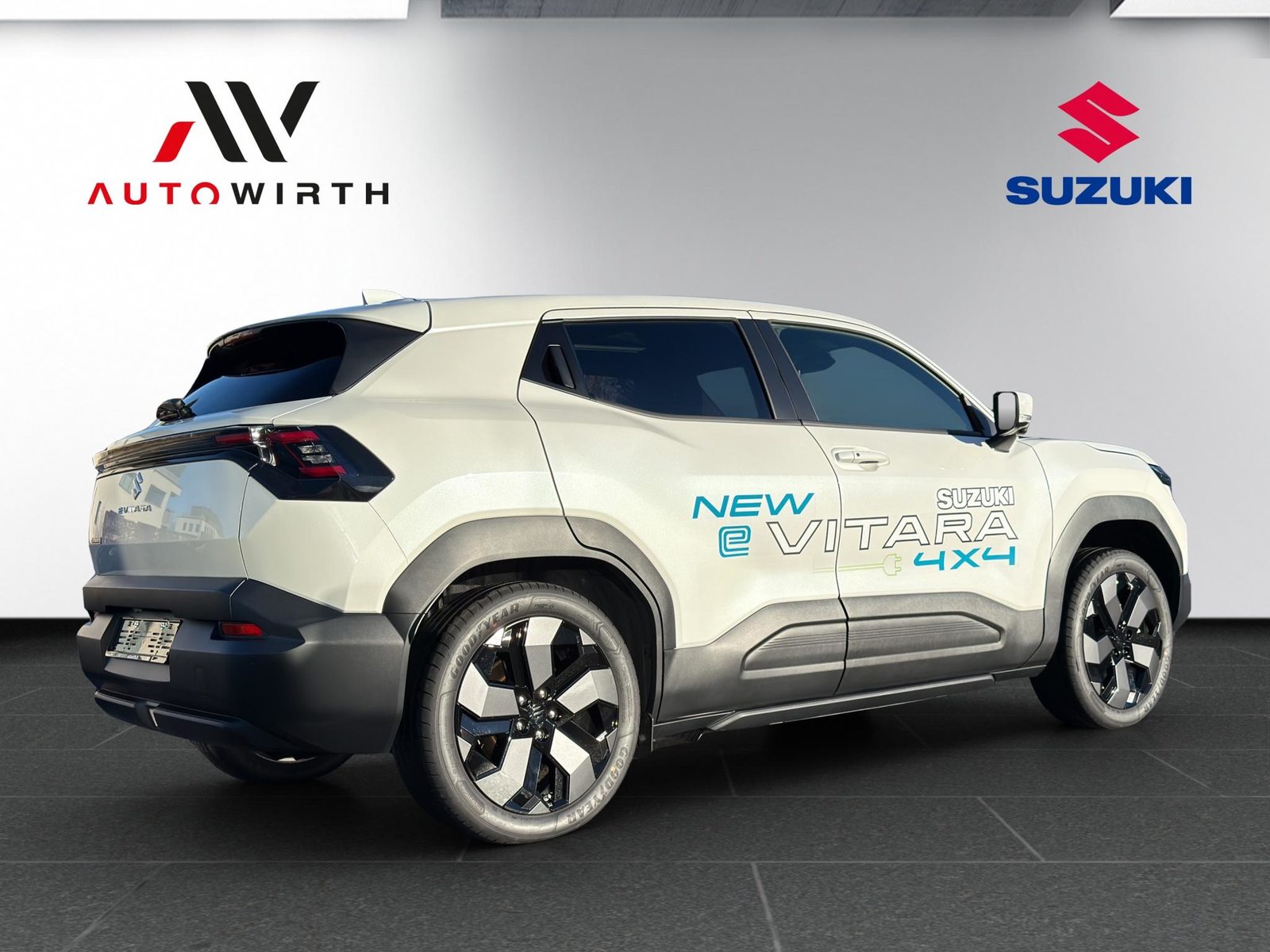 SUZUKI e Vitara Compact Top 4x4, Électrique, Voiture nouvelle, Automatique - 5