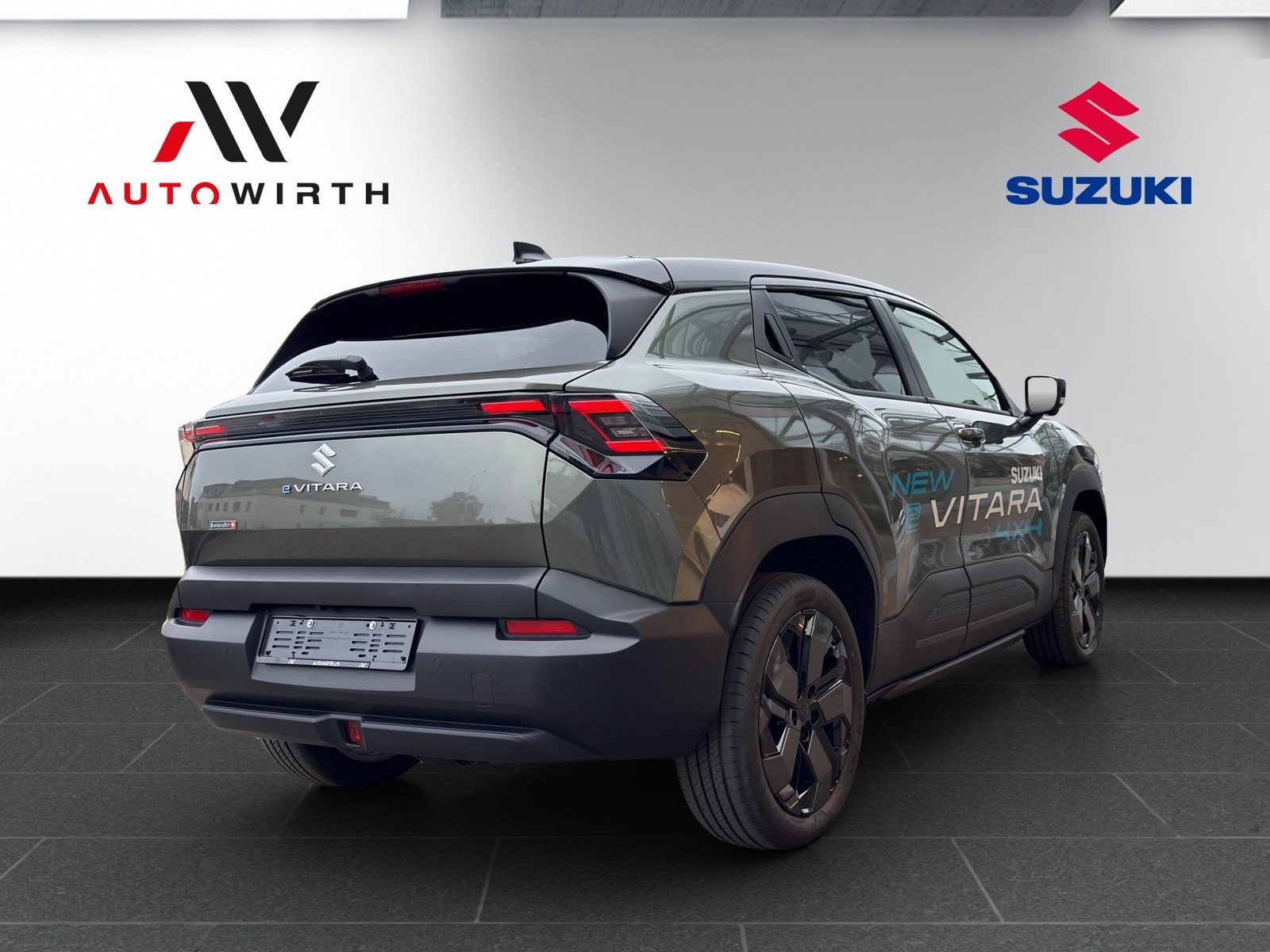 SUZUKI e Vitara Compact Top 4x4, Électrique, Voiture nouvelle, Automatique - 5