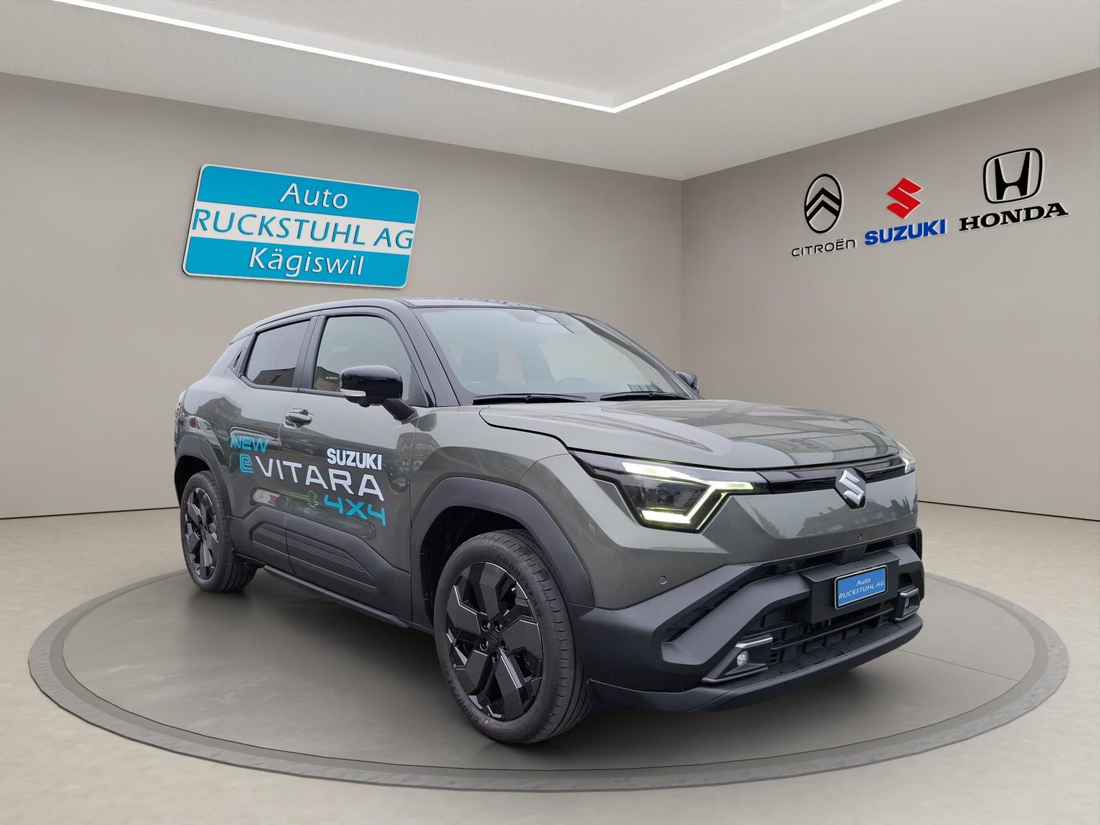 SUZUKI e Vitara Compact Top 4x4, Elettrica, Auto nuove, Automatico - 2