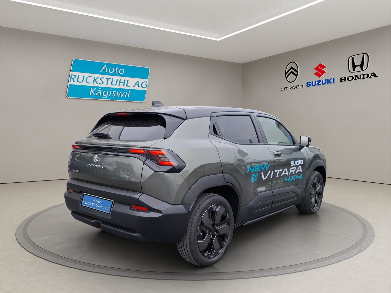 SUZUKI e Vitara Compact Top 4x4, Elettrica, Auto nuove, Automatico - 3