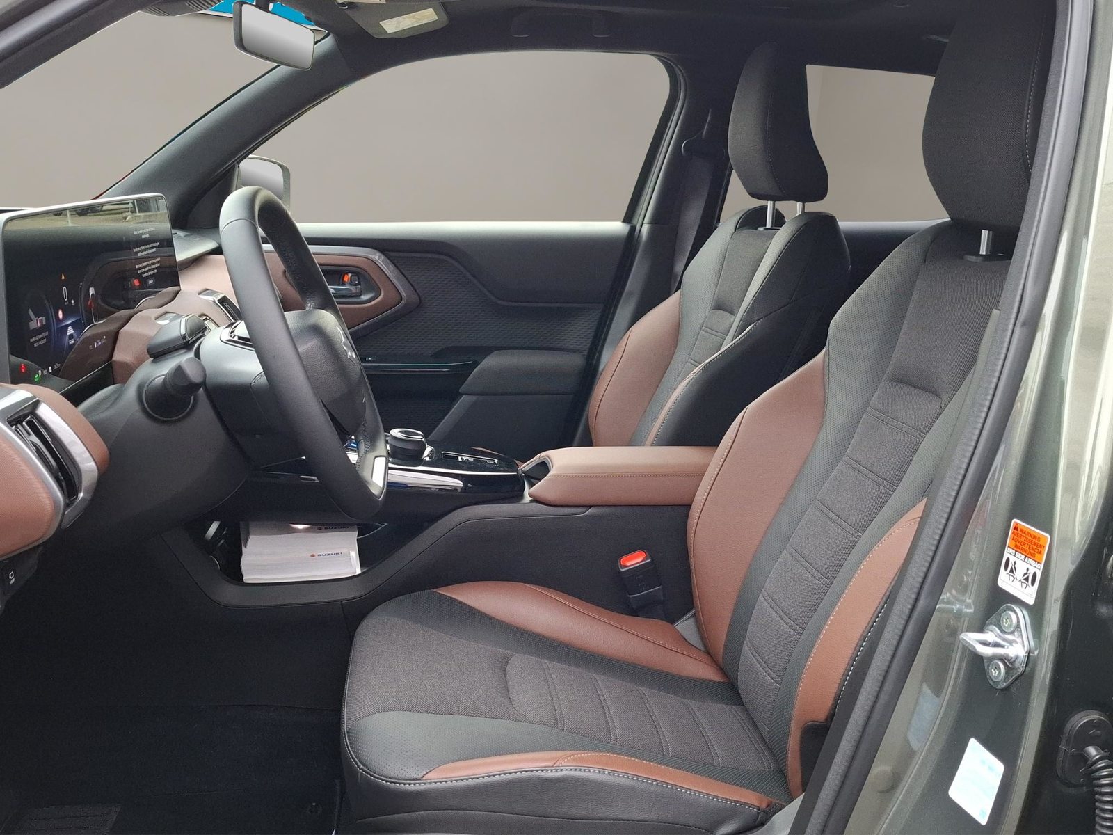 SUZUKI e Vitara Compact Top 4x4, Elettrica, Auto nuove, Automatico - 5