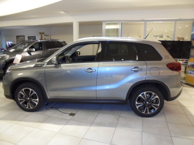 SUZUKI Vitara 1.5 Top Hybrid Edition, Petrol, New car, Automatic - 3