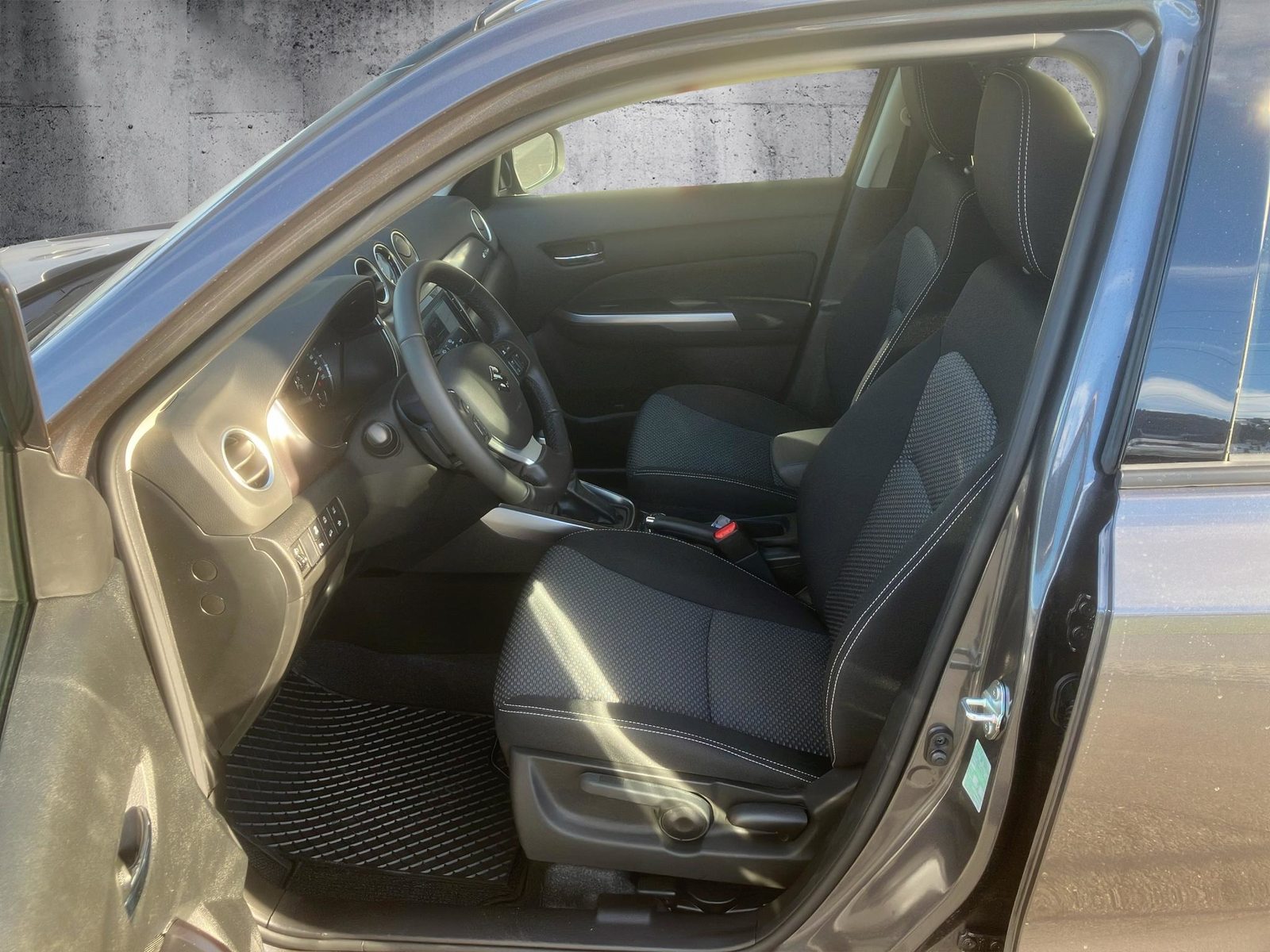 SUZUKI Vitara 1.4 T Compact+ Hybrid 4x4, Mild-Hybrid Petrol/Electric, New car, Automatic - 6