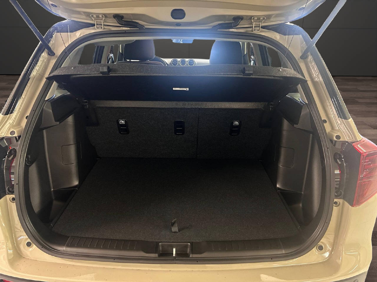 SUZUKI Vitara 1.4 T Compact+ Hybrid 4x4, Mild-Hybrid Petrol/Electric, New car, Automatic - 7