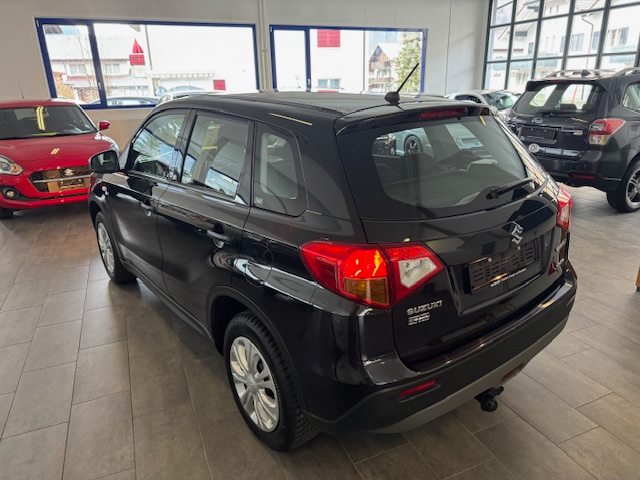 SUZUKI Vitara 1.6 VVT Unico 4x4, Benzin, Occasion / Gebraucht, Handschaltung - 4