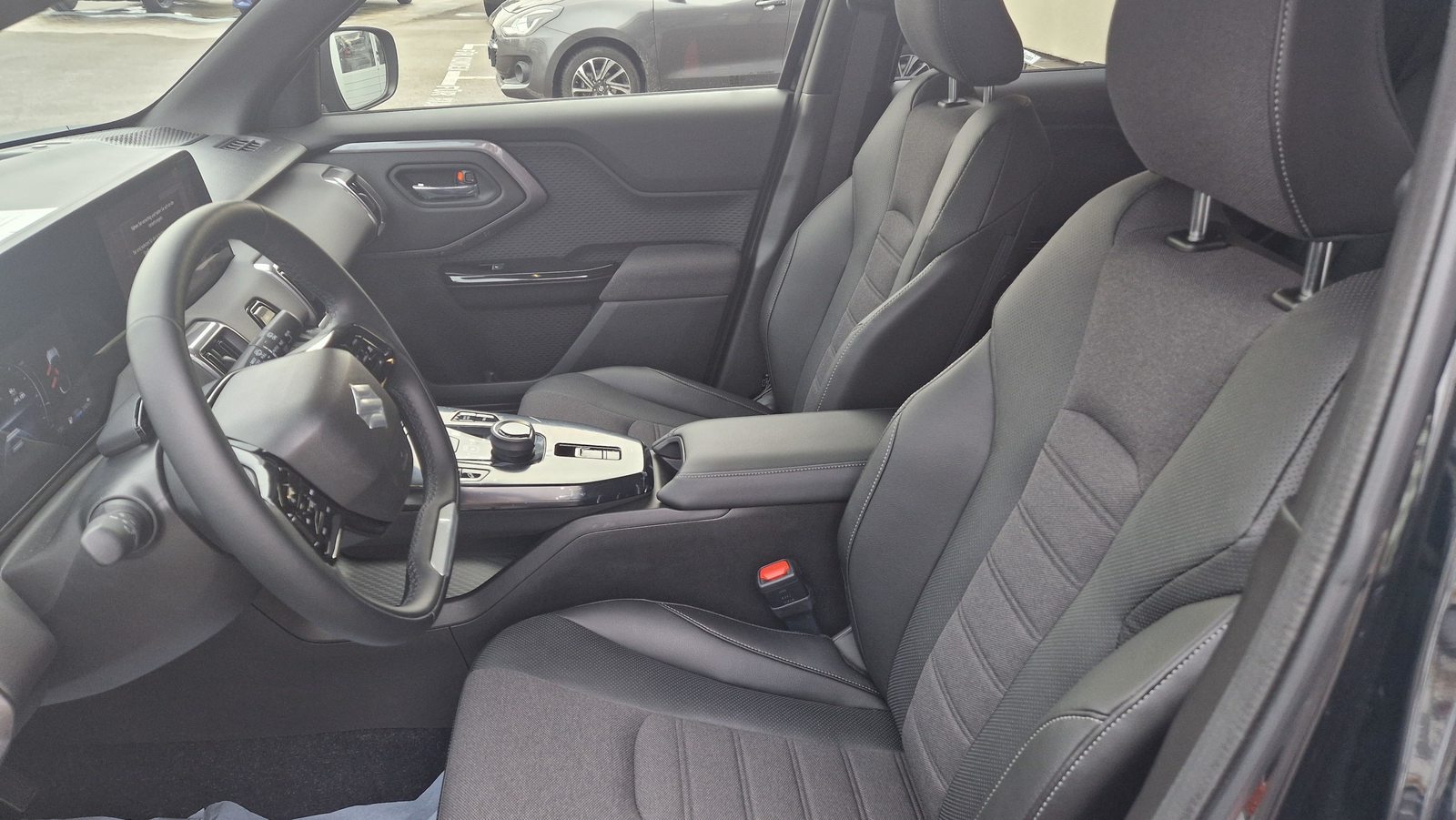 SUZUKI e Vitara Compact Top 4x4, Elettrica, Auto dimostrativa, Automatico - 7