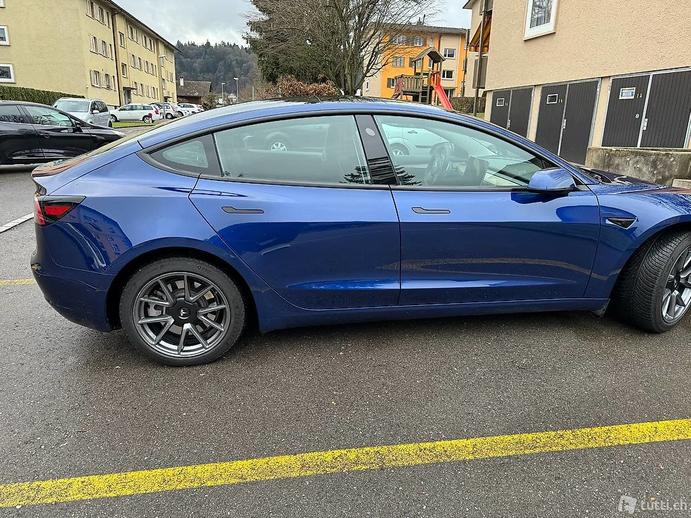 TESLA Model 3 Basis, Electric, Second hand / Used, Automatic