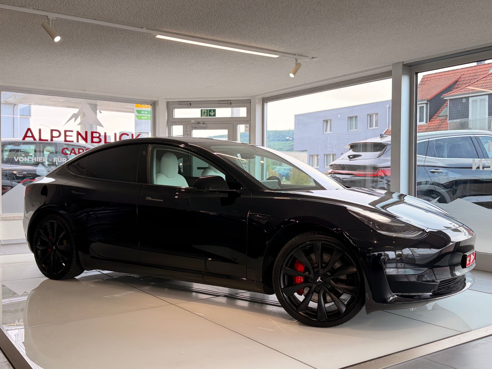 TESLA Model 3 Performance Dual Motor AWD, Electric, Second hand / Used, Automatic - 4
