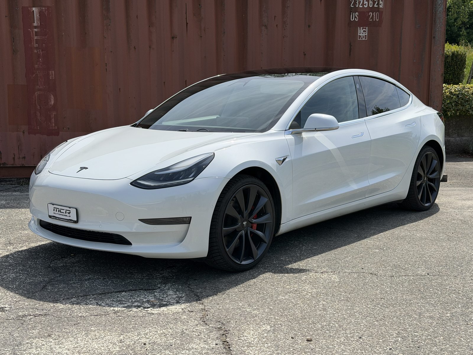 TESLA Model 3 Performance D