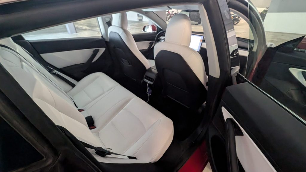 TESLA MODEL 3 Long Range D, Electric, Second hand / Used, Automatic - 4