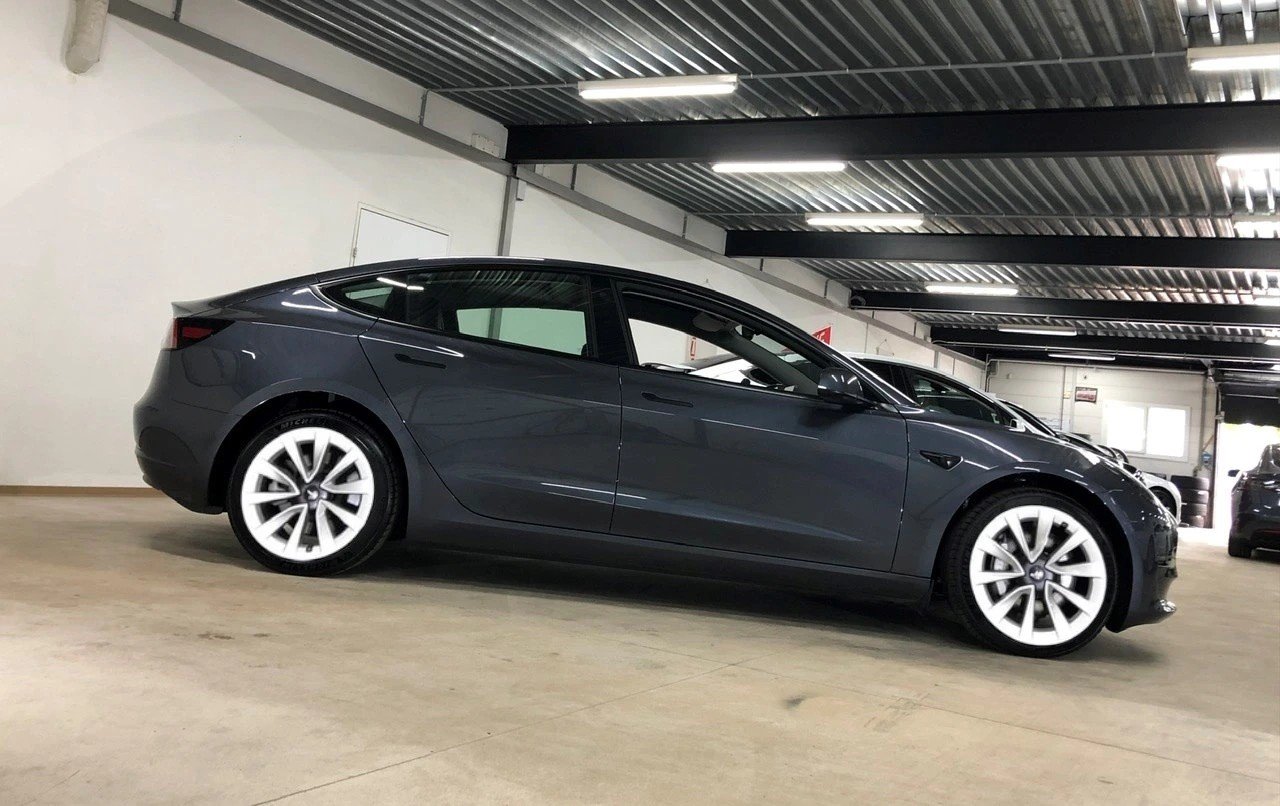 TESLA Model 3 RWD 2022 LFP Akku / AMD Ryzen / AP 3.0, Elektro, Occasion / Gebraucht, Automatik - 4