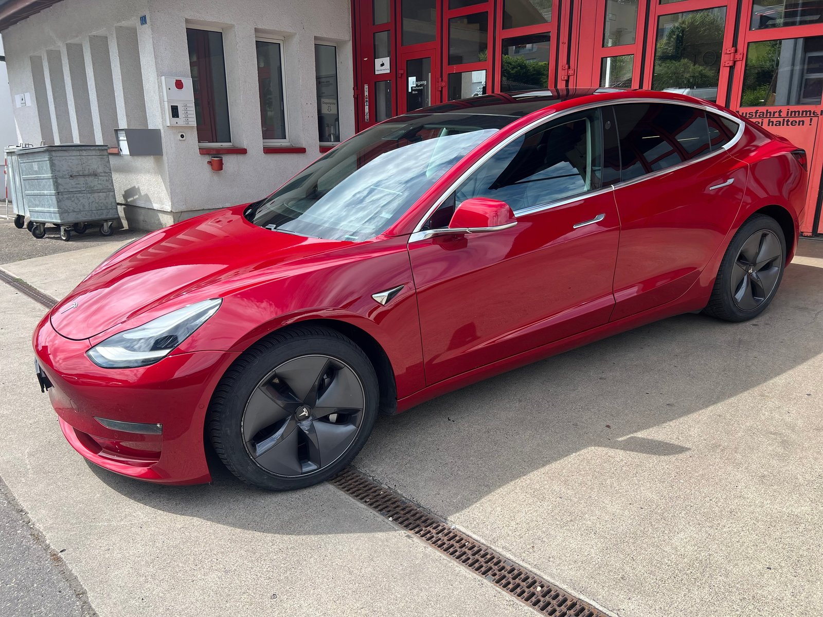 TESLA Model 3 Long Range Dual Motor AWD, Elektro, Occasion / Gebraucht, Automatik - 2