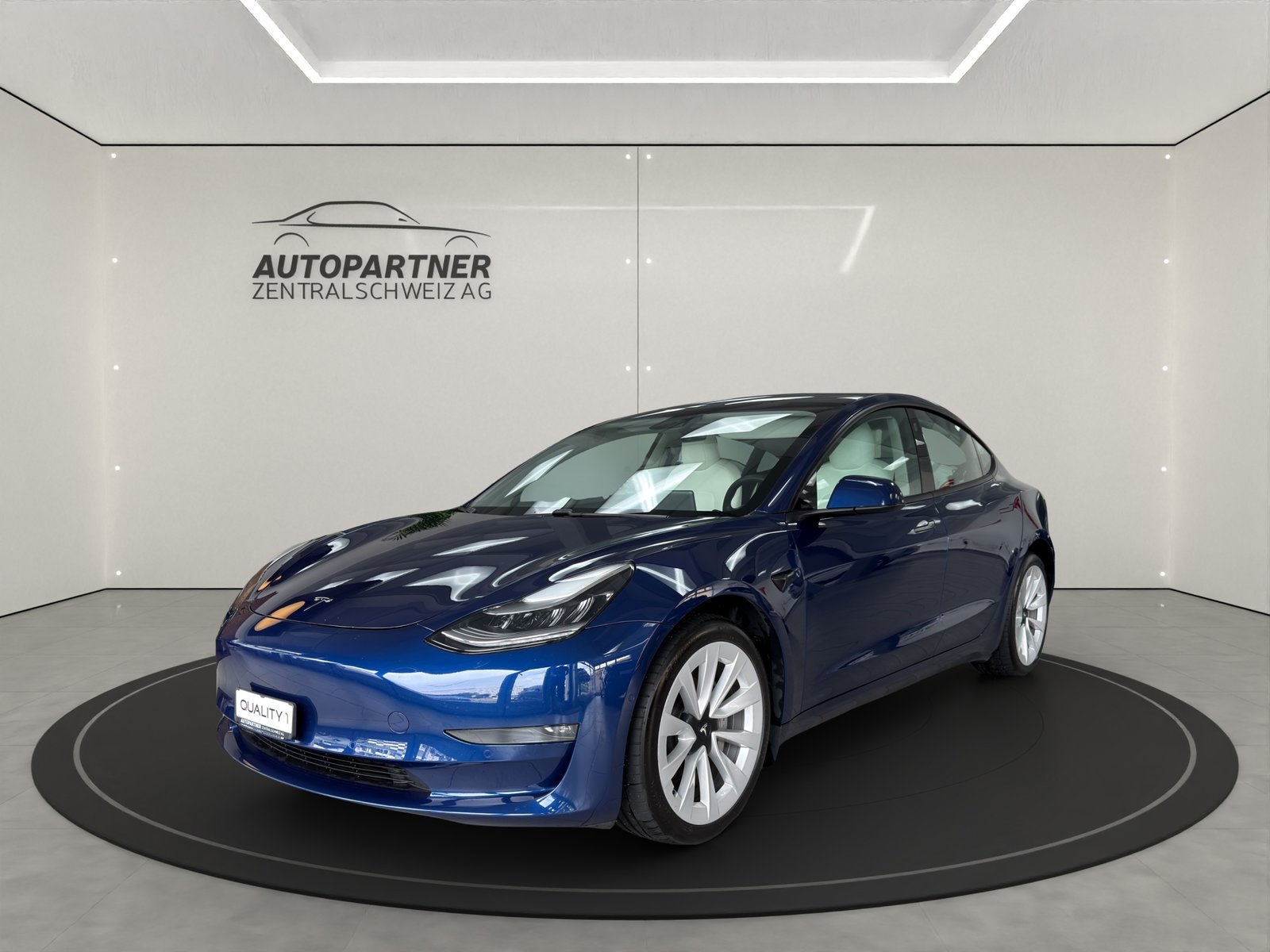 TESLA Model 3 Long Range Dual Motor AWD, Elektro, Occasion / Gebraucht, Automatik - 2