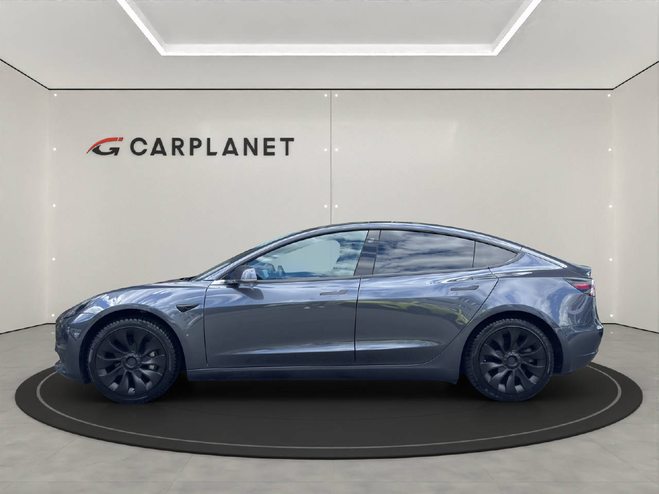 TESLA Model 3 Long Range Dual Motor, Elektro, Occasion / Gebraucht, Automatik - 2