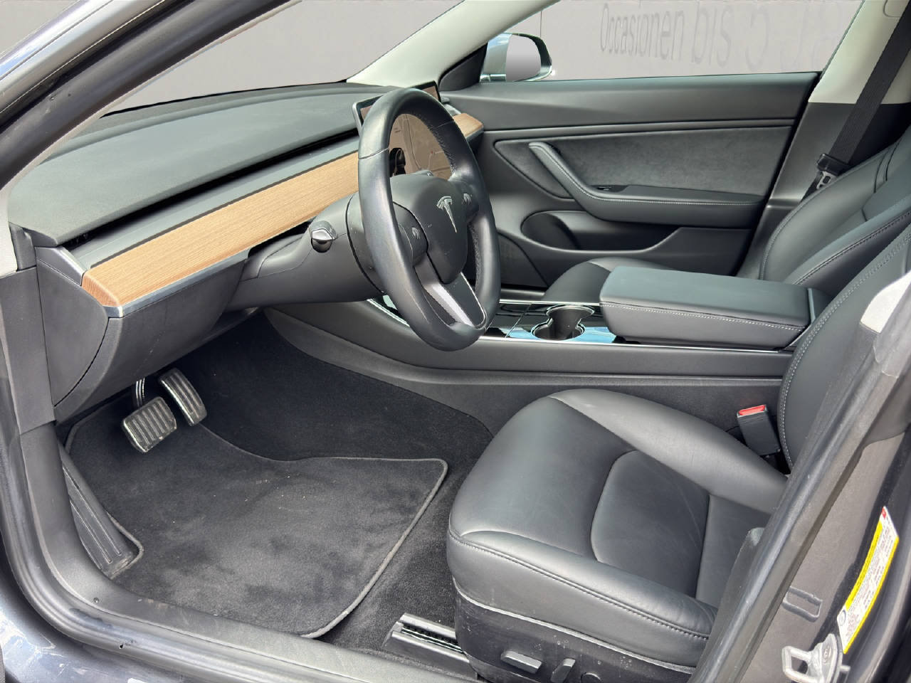 TESLA Model 3 Long Range Dual Motor, Elektro, Occasion / Gebraucht, Automatik - 4