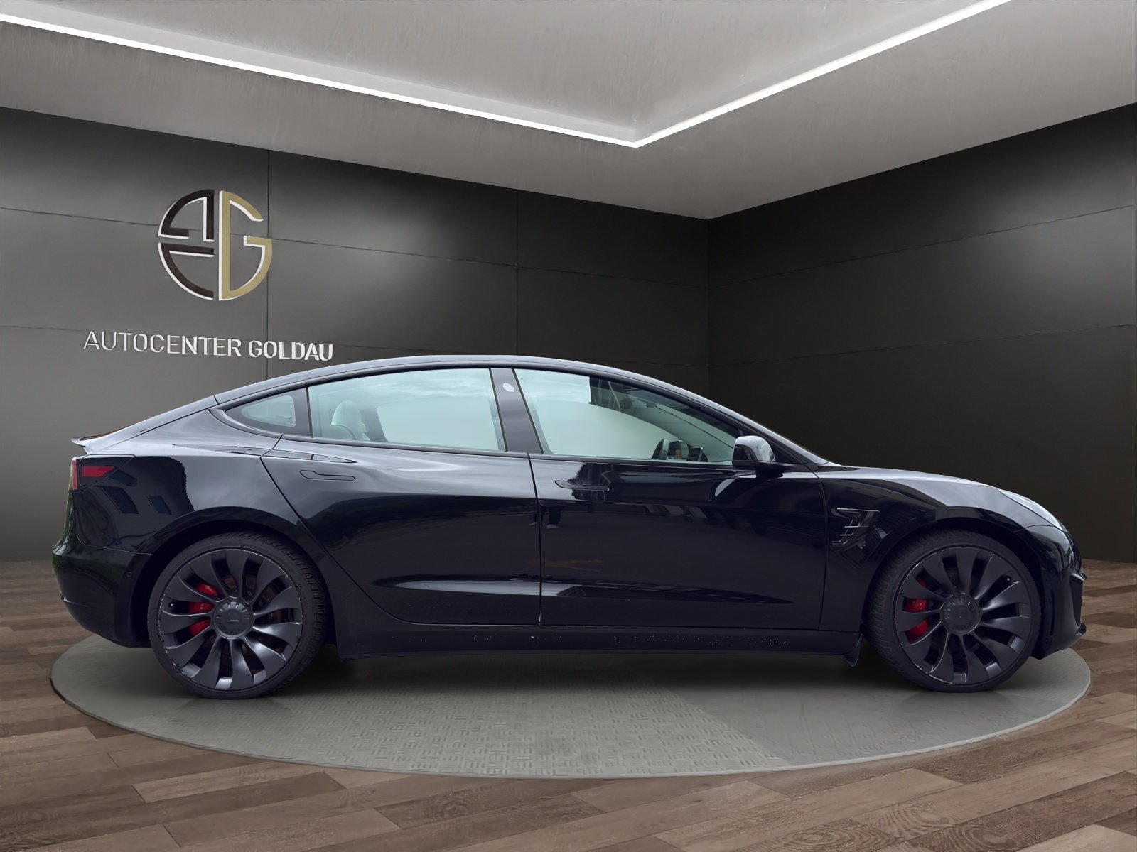 TESLA Model 3 Performance Dual Motor AWD Batterie 86 und 2 J, Elektro, Occasion / Gebraucht, Automatik - 5