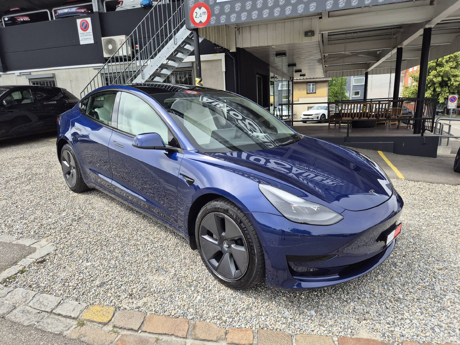 TESLA Model 3 Standart Range Plus, Elektro, Occasion / Gebraucht, Automatik - 2
