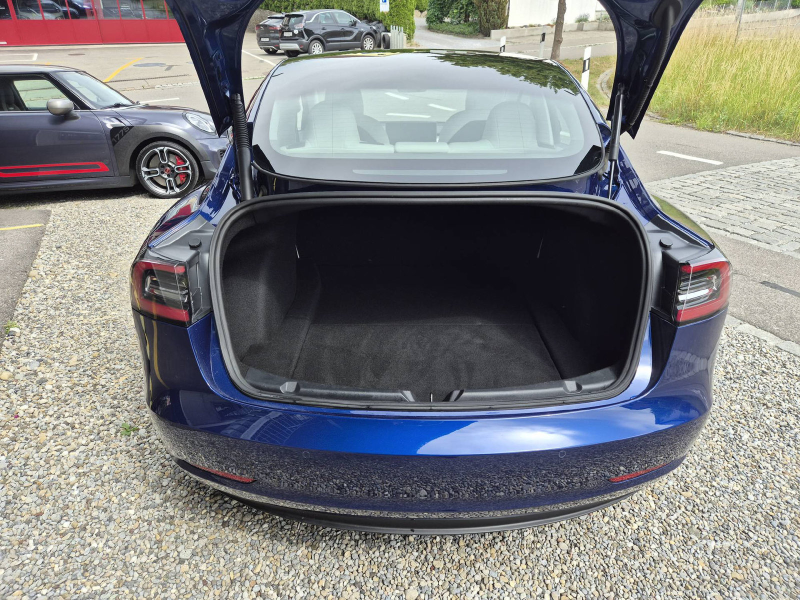 TESLA Model 3 Standart Range Plus, Elektro, Occasion / Gebraucht, Automatik - 7