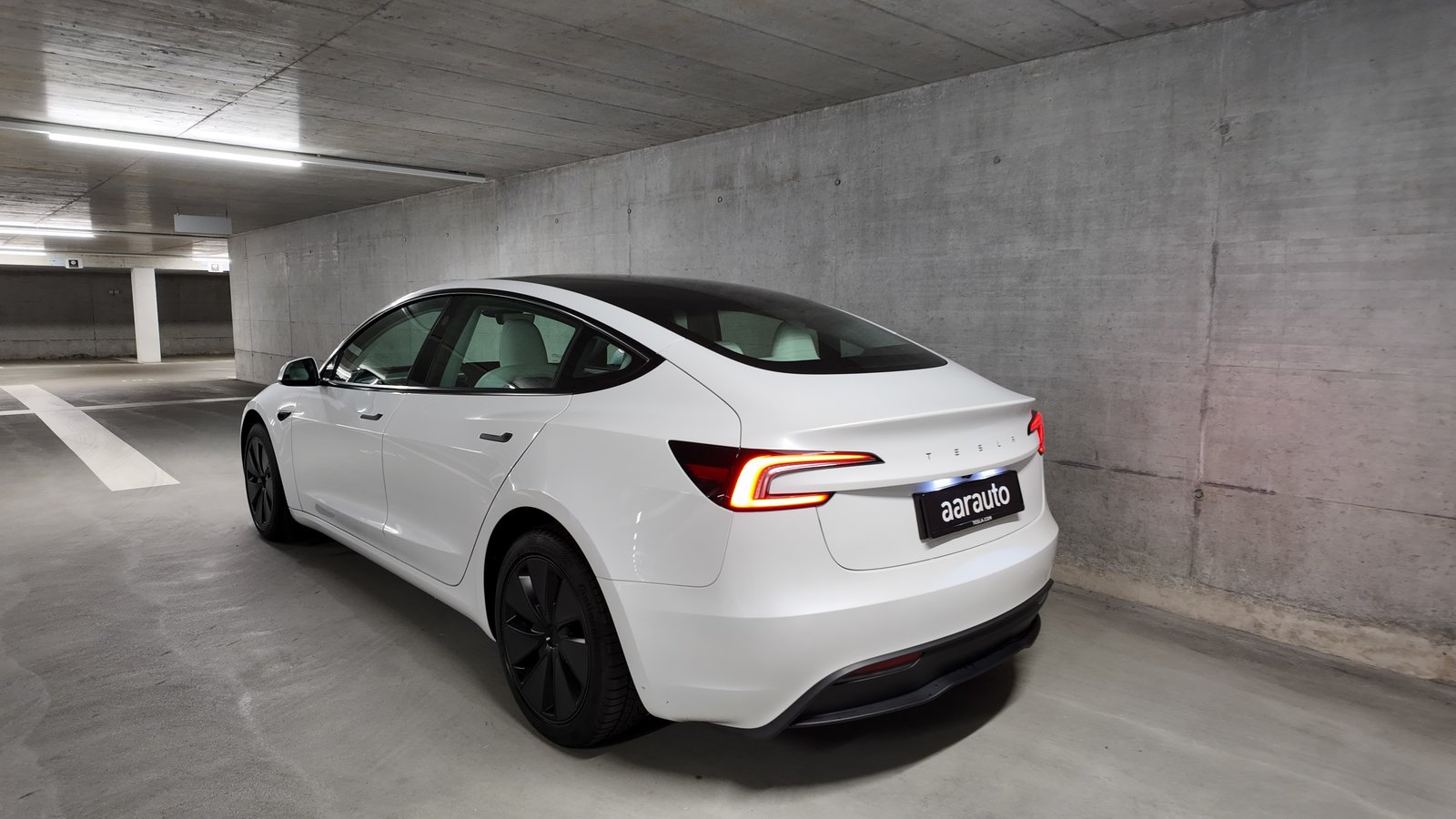 TESLA Model 3 RWD, Electric, Second hand / Used, Automatic - 2