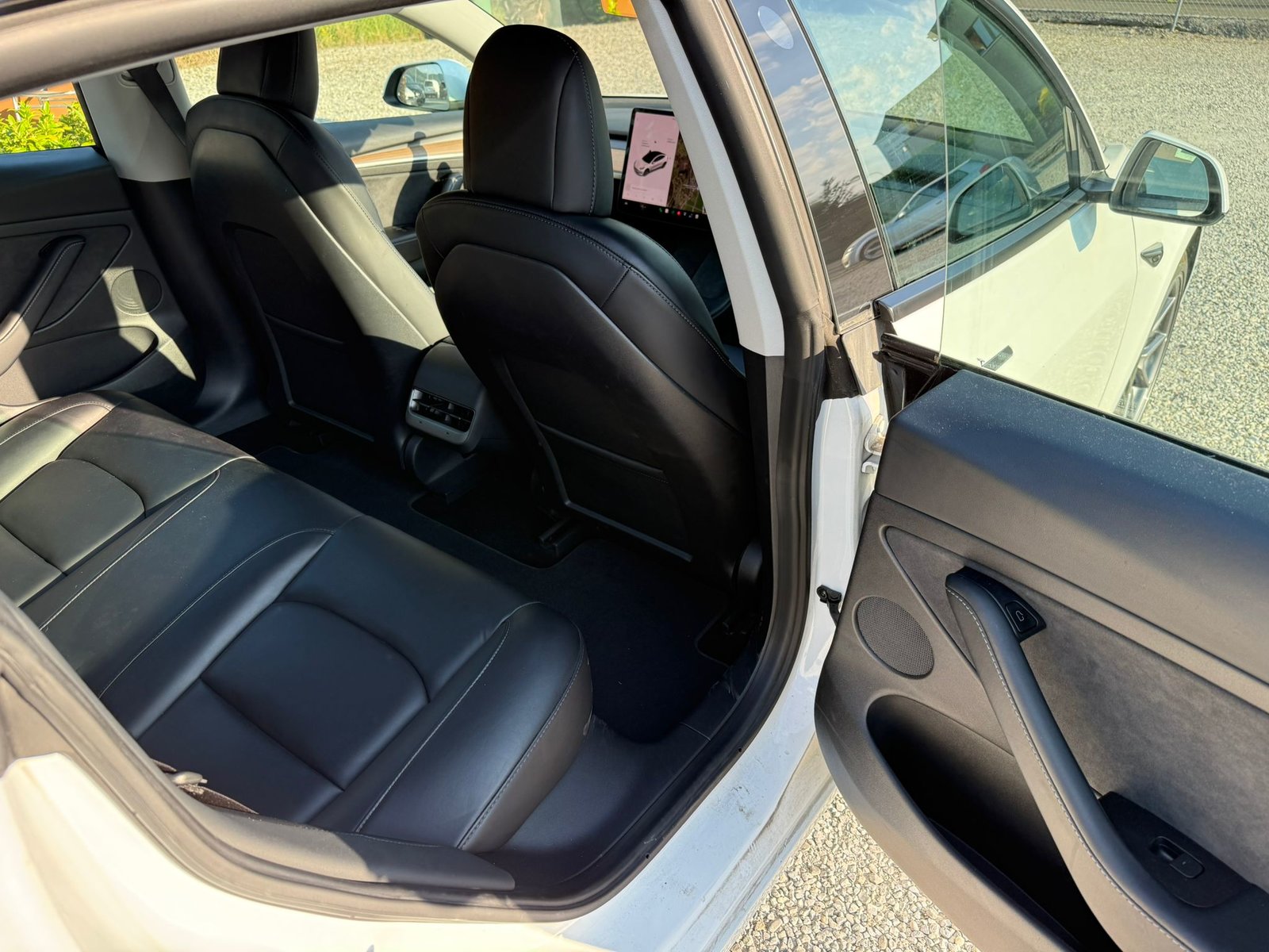 TESLA Model 3 AWD RefreshWärmepump, Electric, Second hand / Used, Automatic - 6