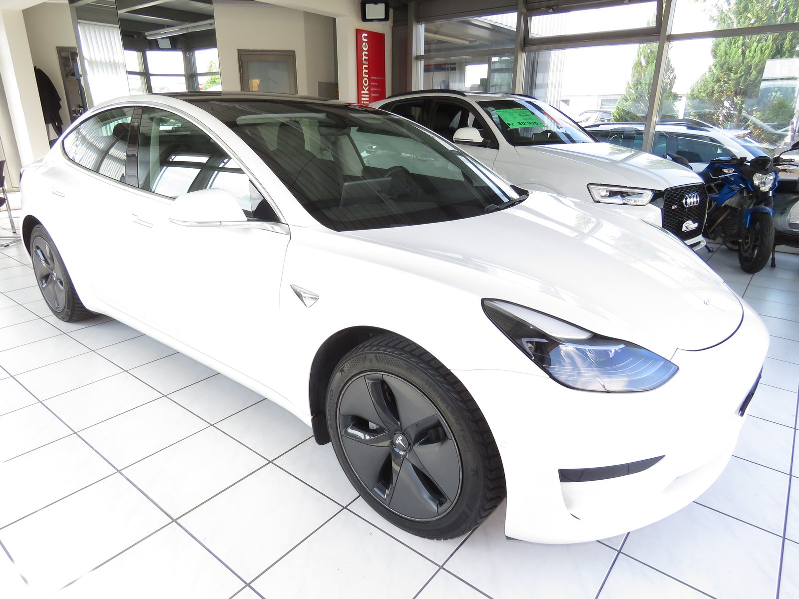 TESLA Model 3, Électrique, Occasion / Utilisé, Automatique - 3