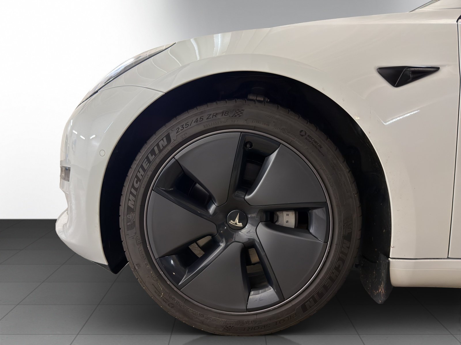 TESLA Model 3 Long Range Dual Motor AWD, Électrique, Occasion / Utilisé, Automatique - 7