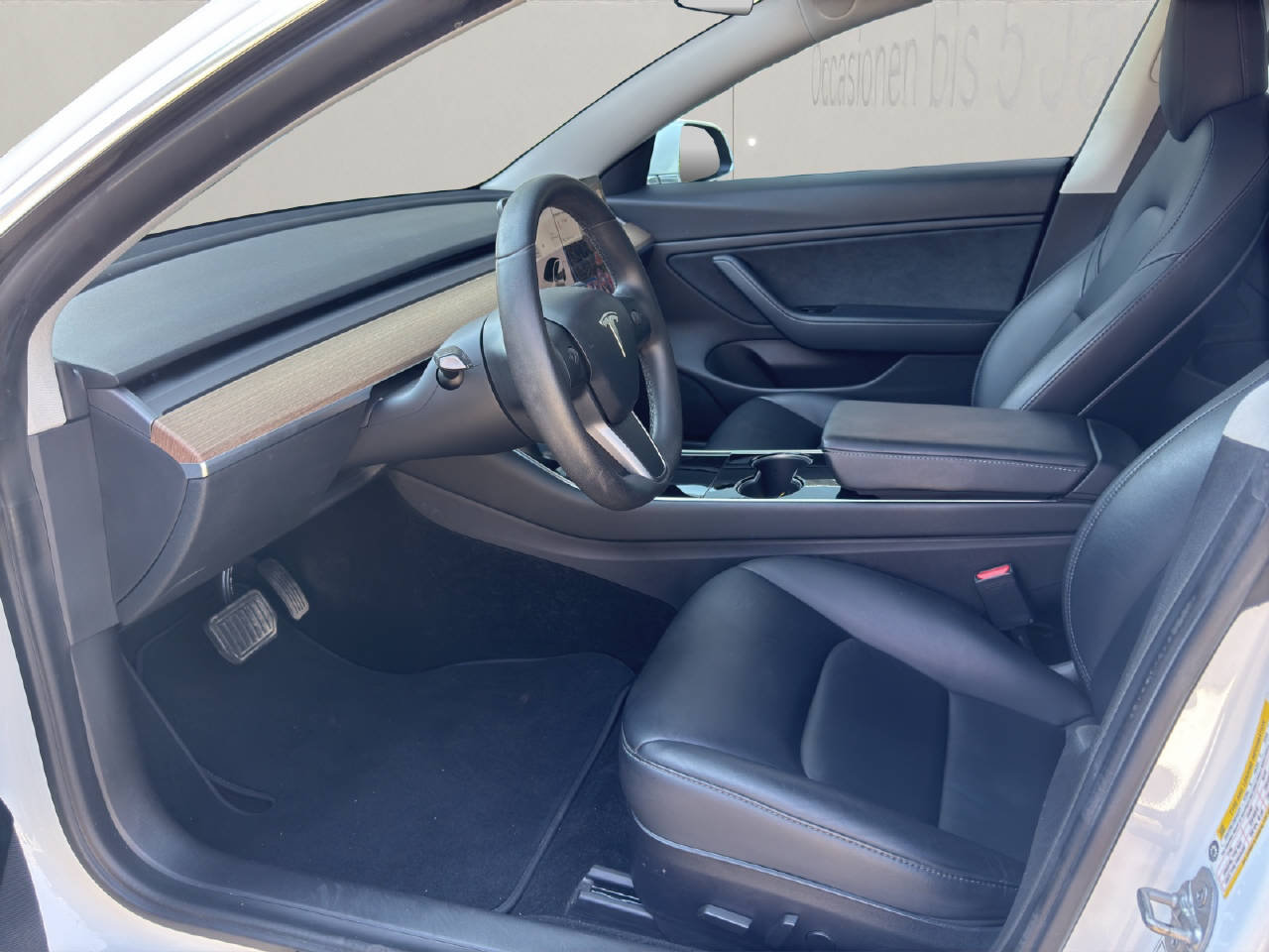 TESLA Model 3 Long Range Dual Motor, Electric, Second hand / Used, Automatic - 4