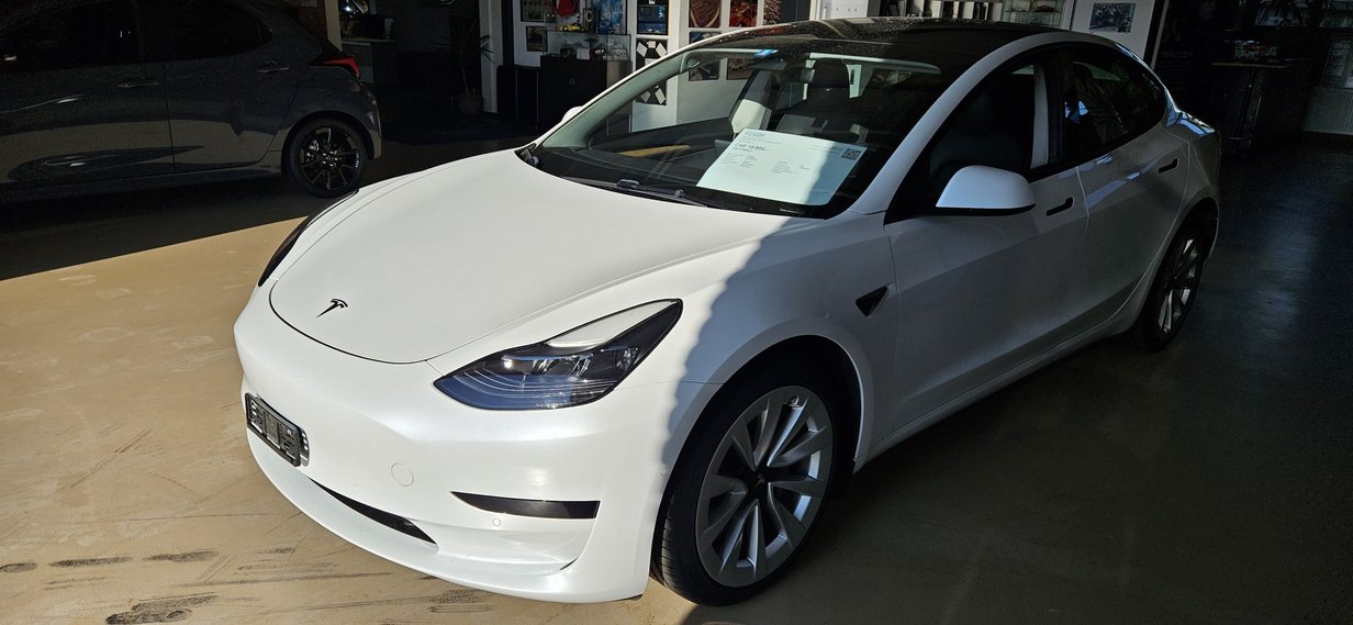 TESLA Model 3, Elektro, Occasion / Gebraucht, Automatik - 7