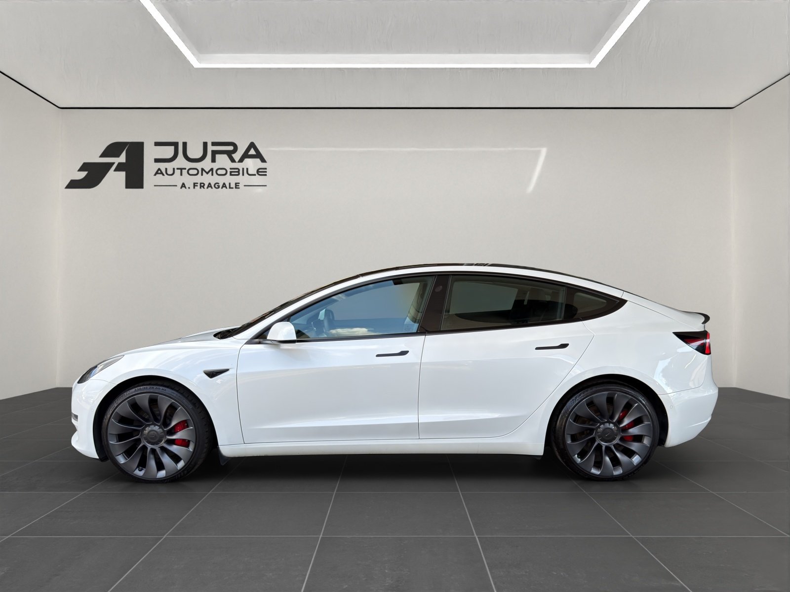 TESLA Model 3 Performance D, Electric, Second hand / Used, Automatic - 4