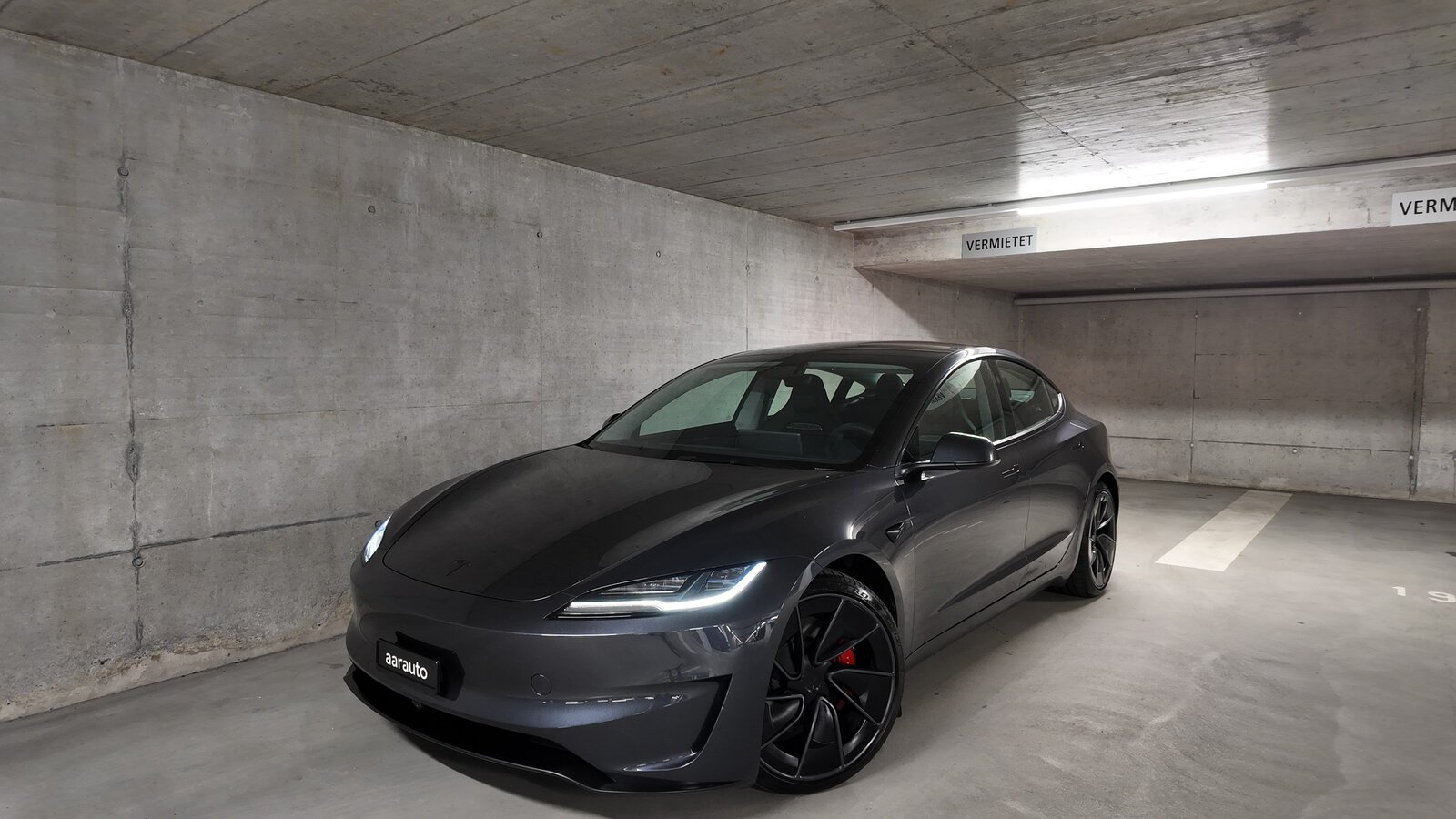 TESLA Model 3 Dual Motor Performance AWD