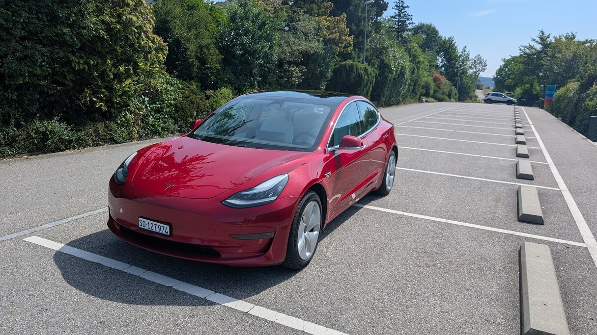 TESLA Model 3 Long Range D