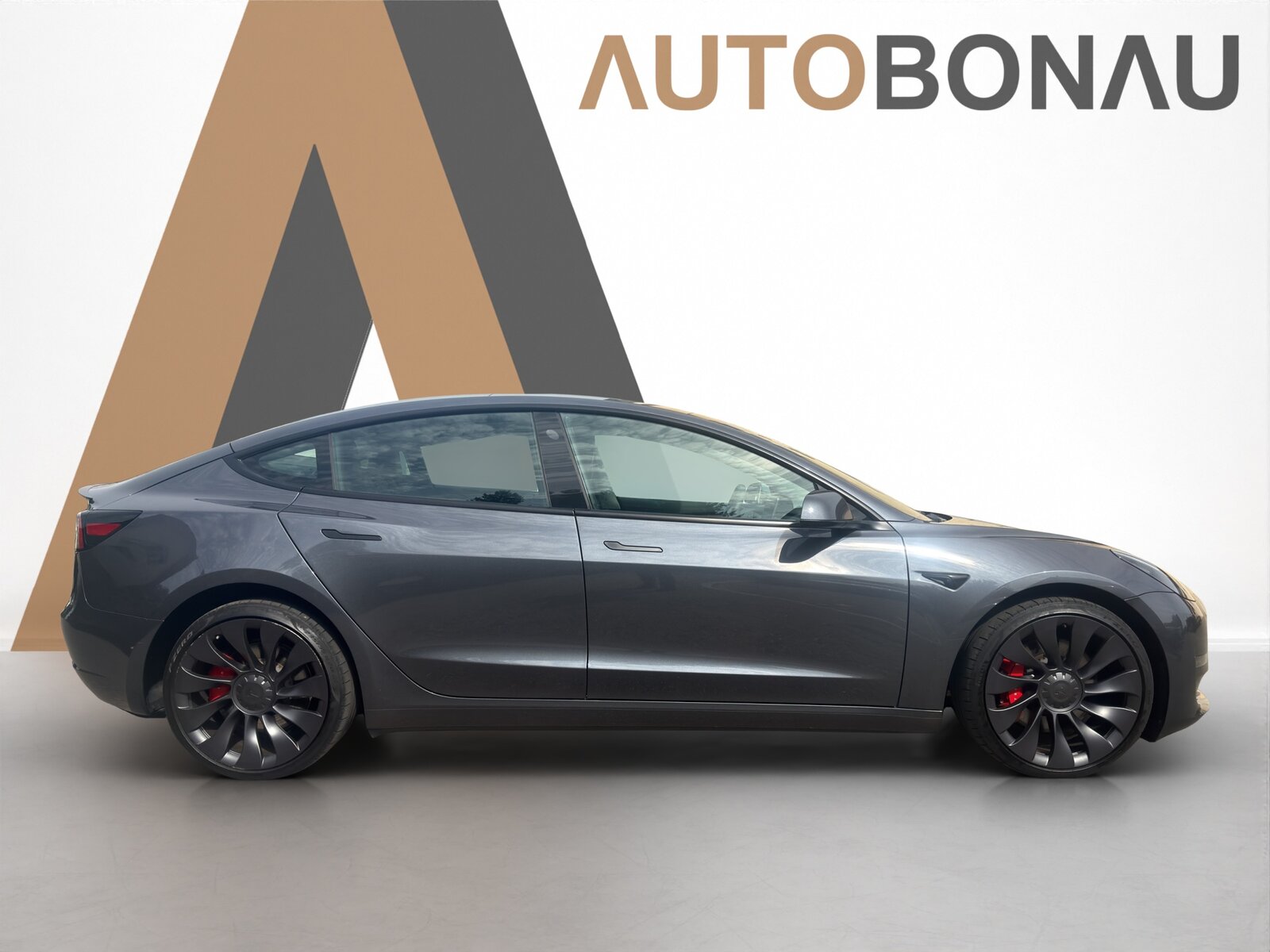 TESLA Model 3 Performance D, Électrique, Occasion / Utilisé, Automatique - 7
