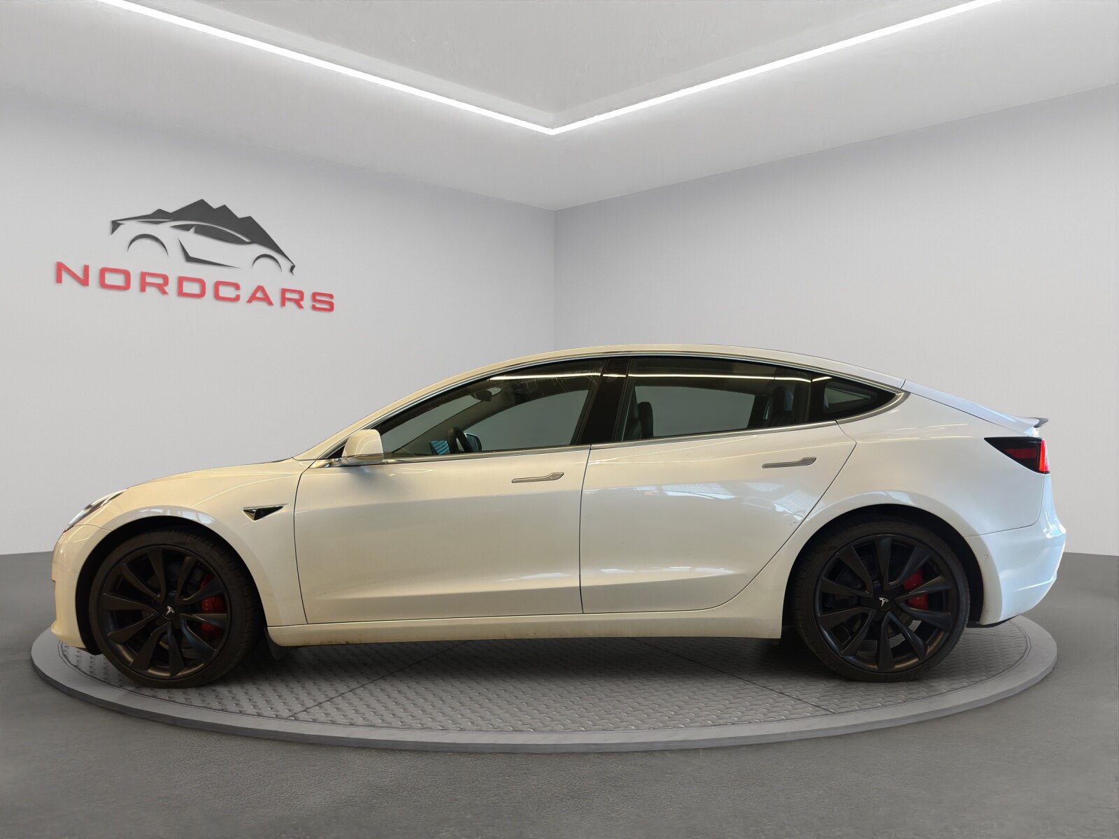 TESLA Model 3 Performance Dual Motor AWD, Électrique, Occasion / Utilisé, Automatique - 2